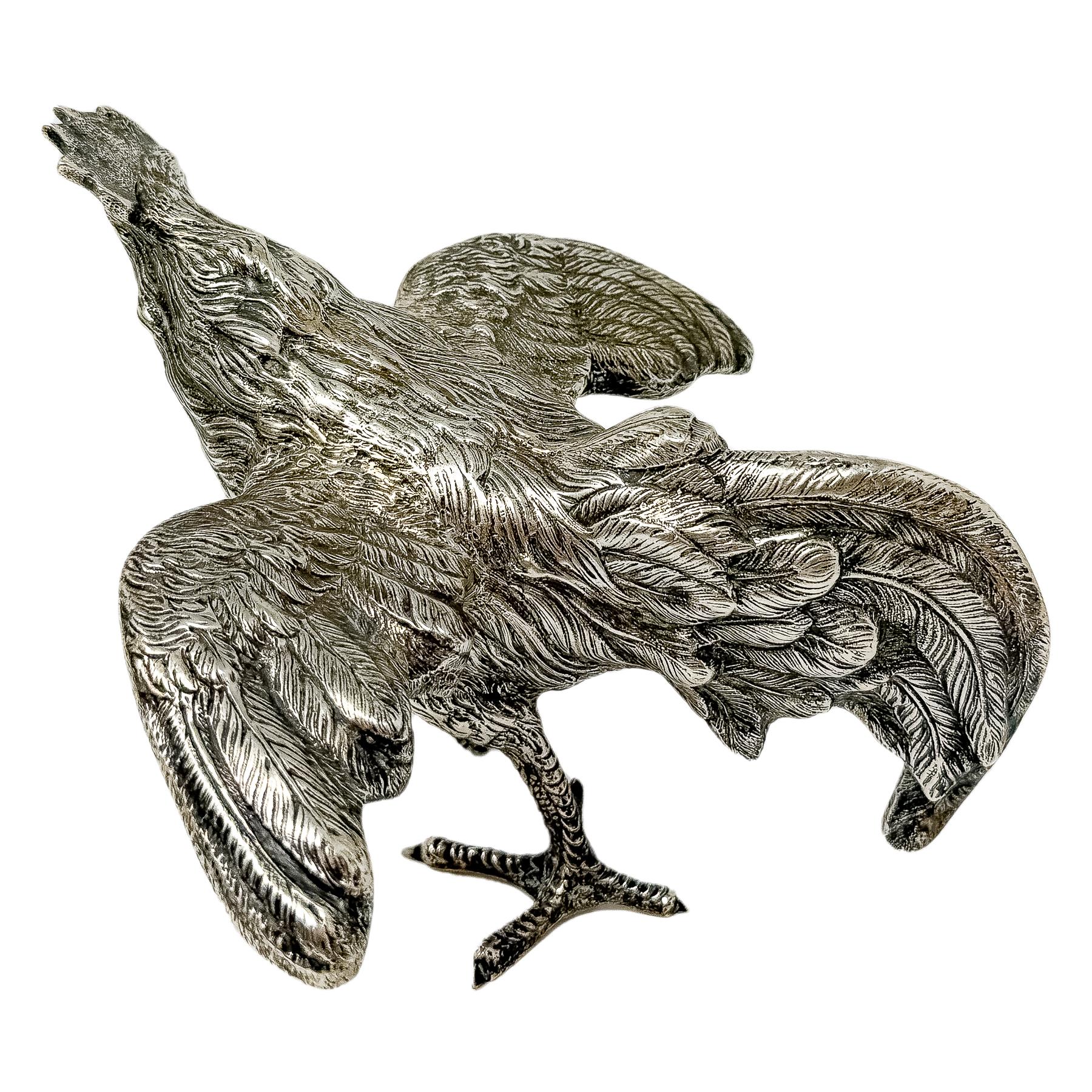 DOS GALLOS DE PELEA DE PLATA DE MEDIADOS DE SIGLO XX
