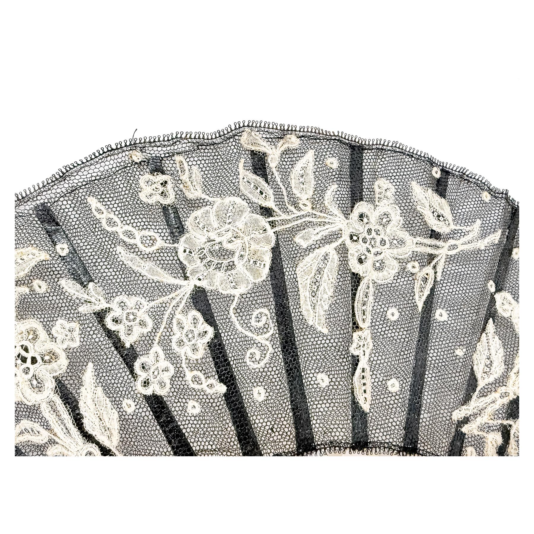 ABANICO DE NACAR DE FLES DEL S.XIX