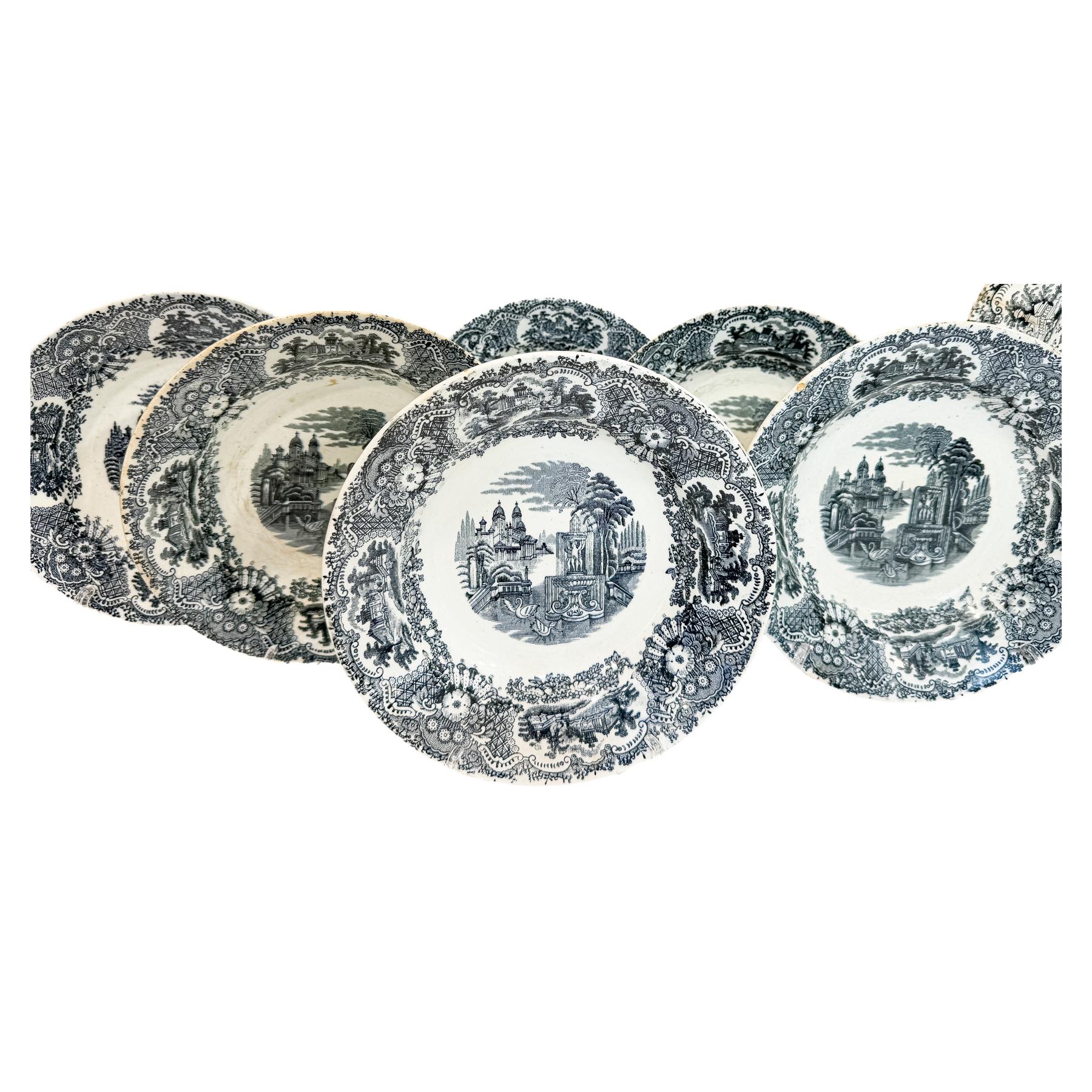 CONJUNTO DE PIEZAS DE VAJILLA PICKMAN DE PPS. DEL S.XX