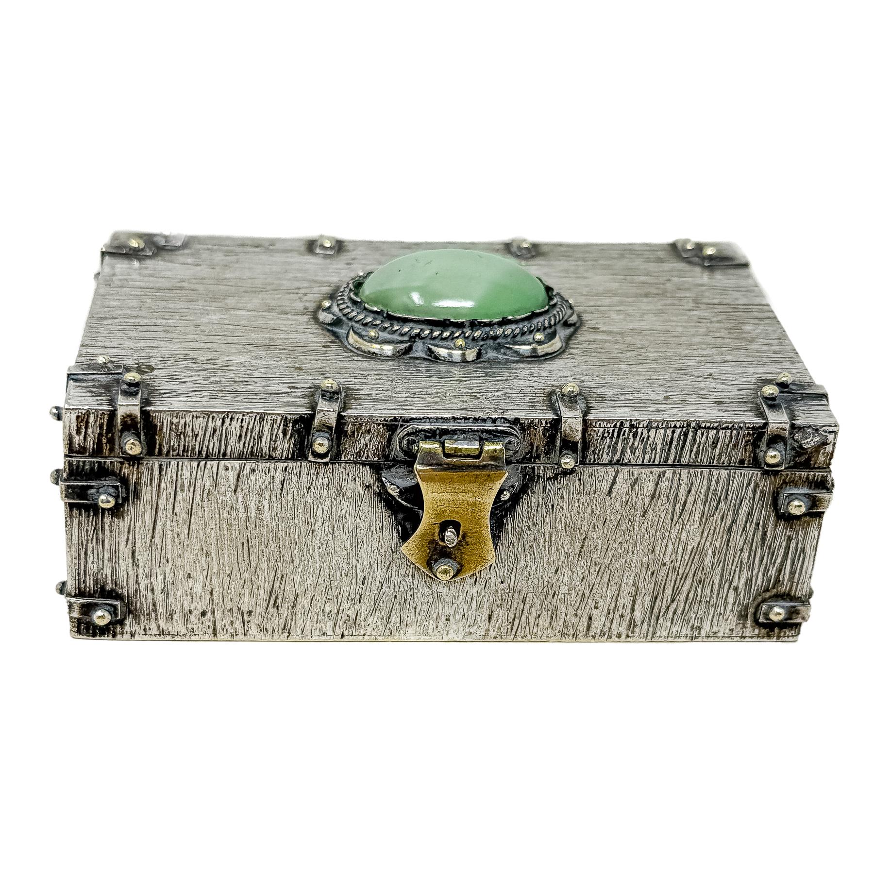 CAJA DE COLECCIÓN CIRCA 1920