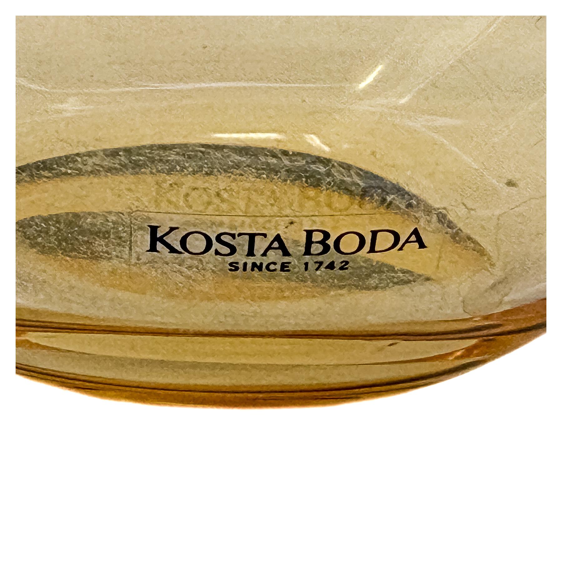 TRES BOTELLAS DE CRISTAL KOSTA BODA DE SEGUNDA MITAD S. XX
