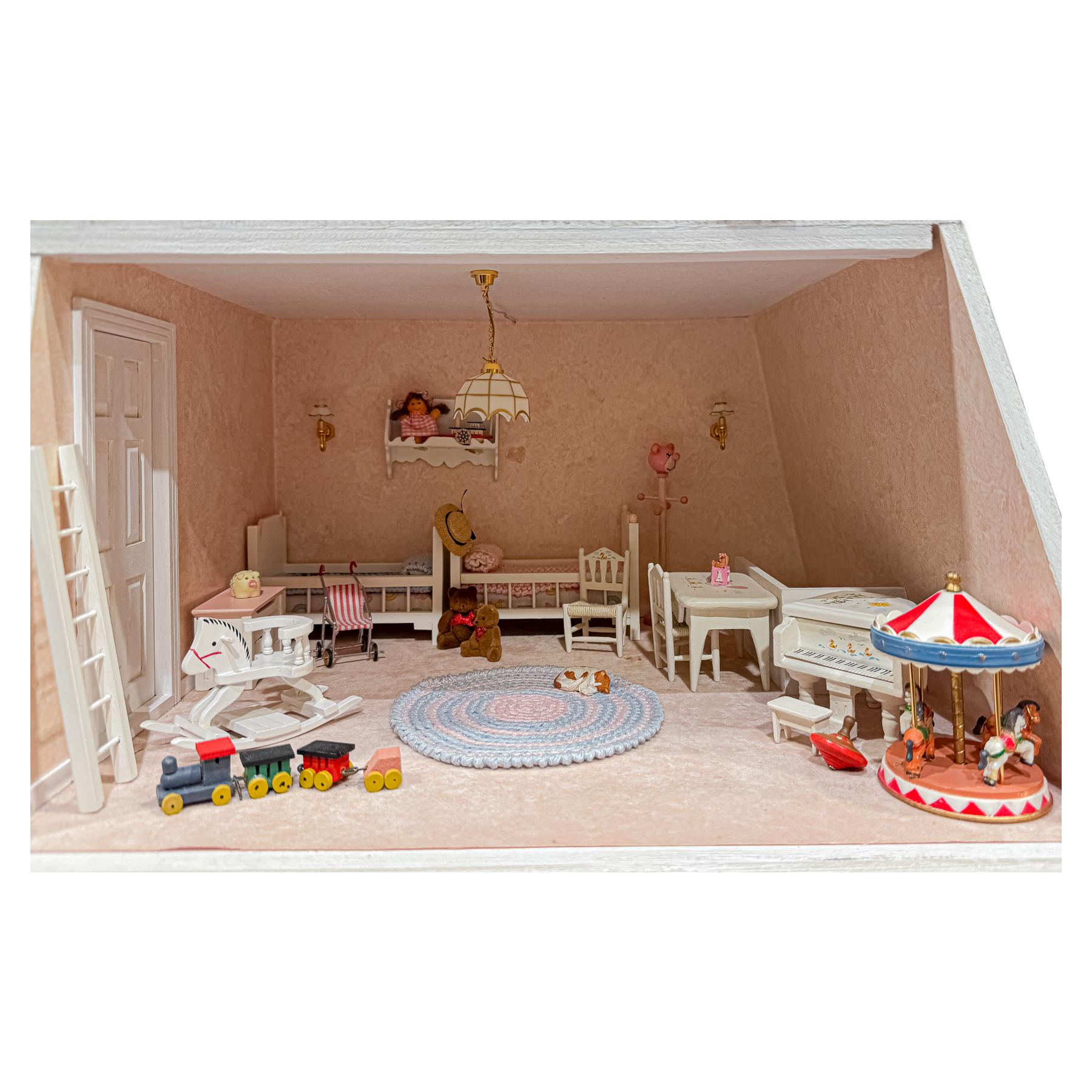 CASITA DE MUÑECAS DEL  ÚLTIMO CUARTO DEL S.XX