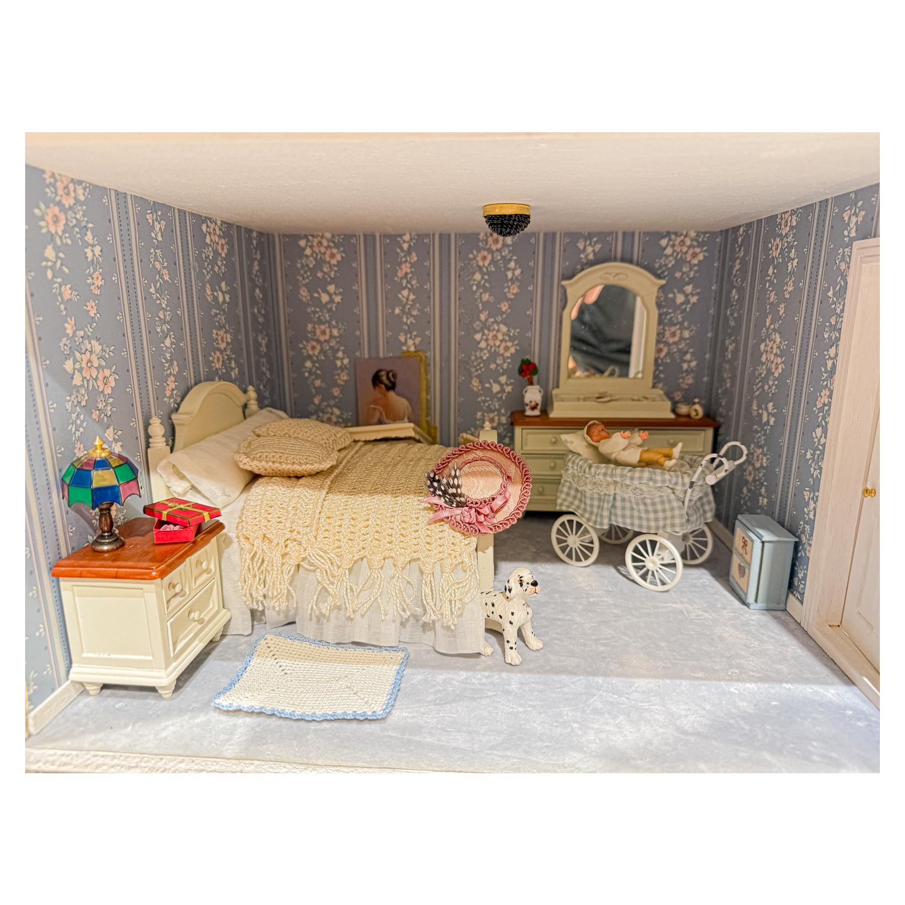 CASITA DE MUÑECAS DEL  ÚLTIMO CUARTO DEL S.XX
