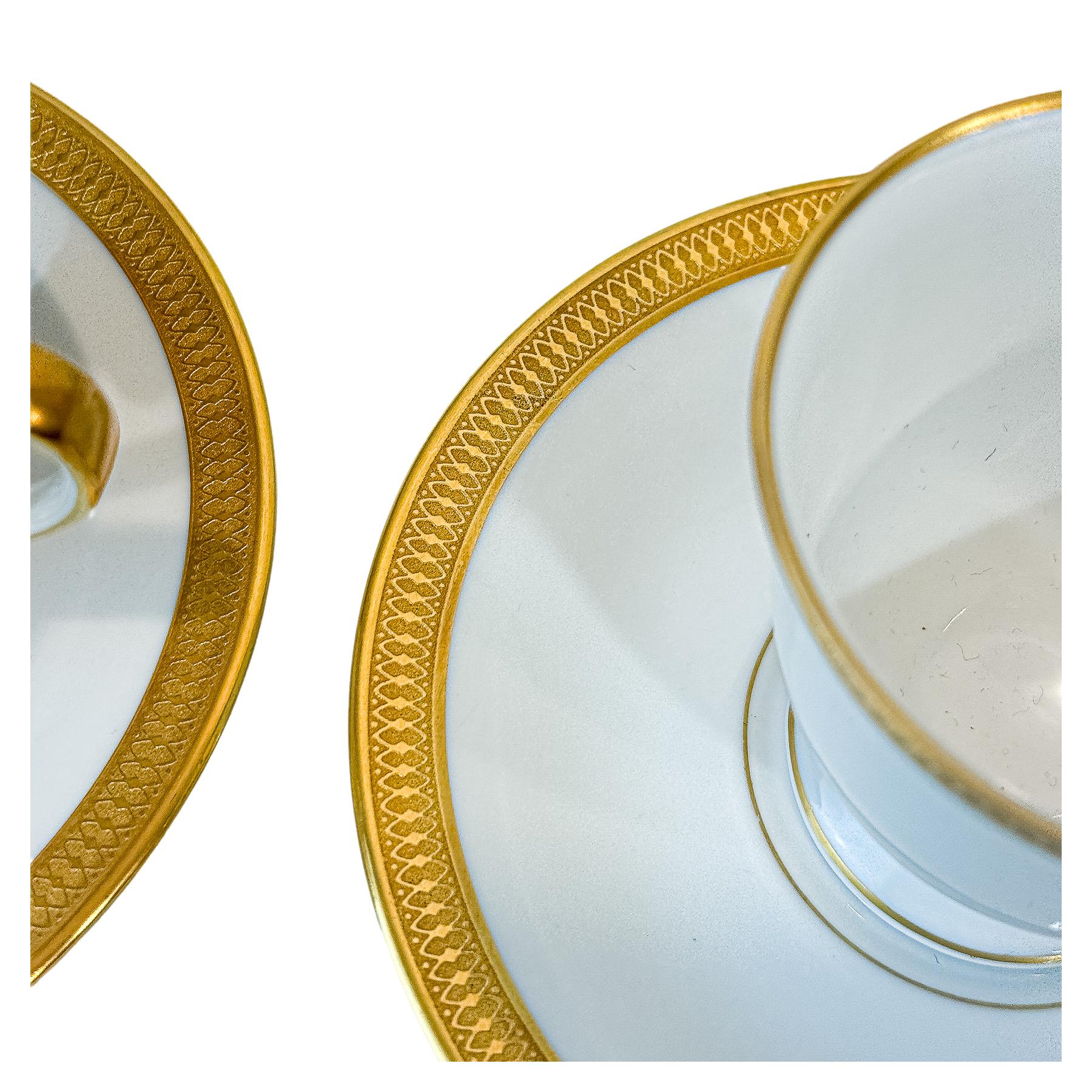 GRAN VAJILLA EN PORCELANA DE BAVARIA PARA 12 SERVICIOS