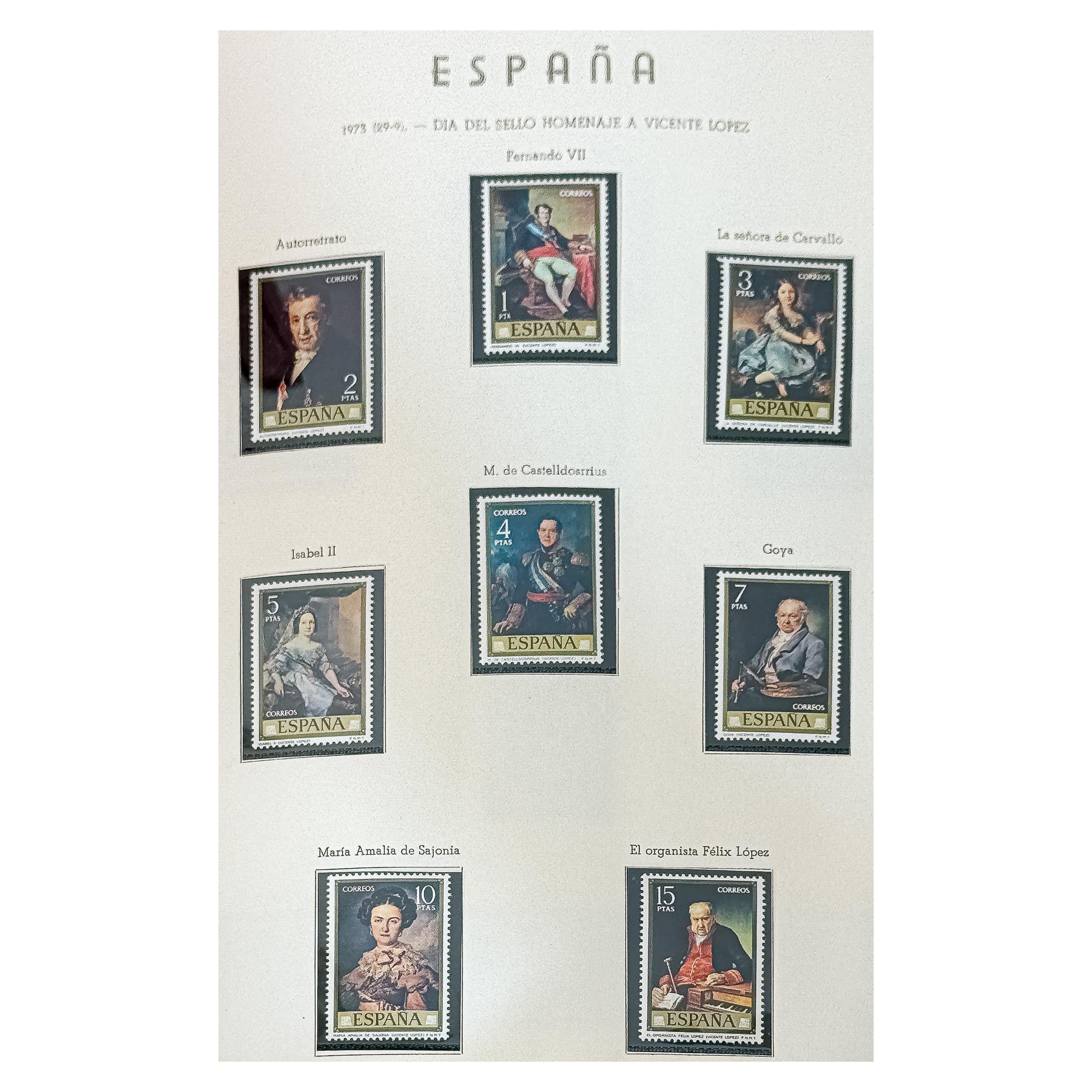 TRES ALBUMES DE SELLOS DE ESPAÑA 
