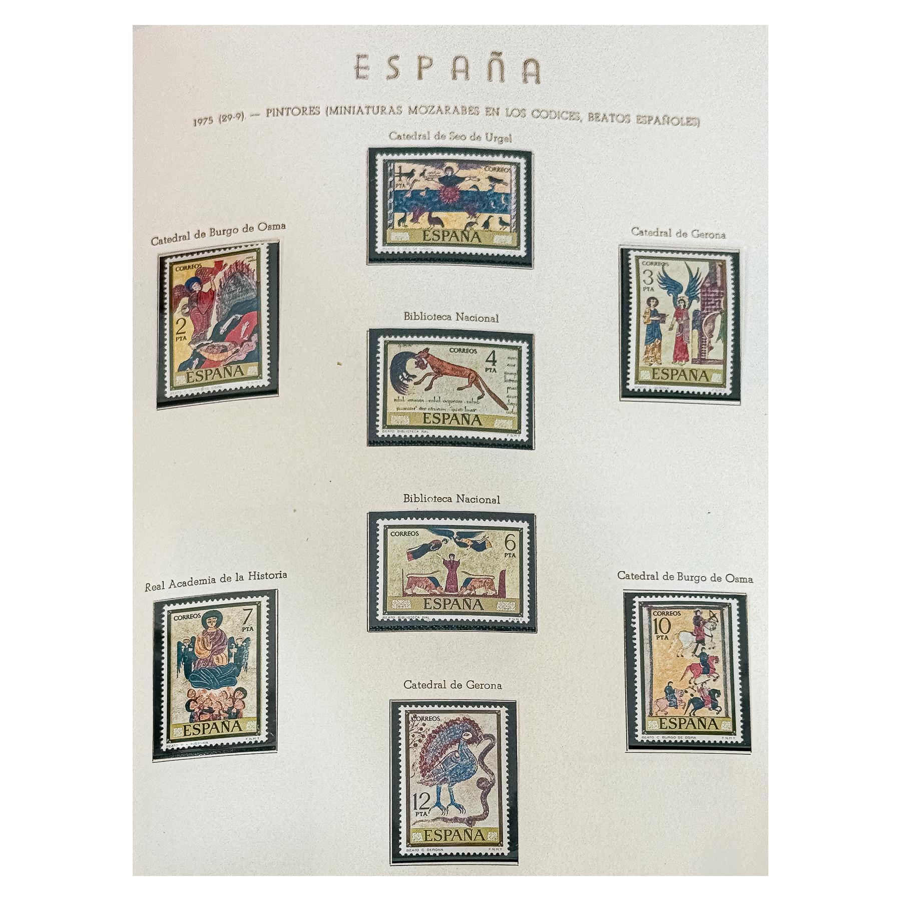 TRES ALBUMES DE SELLOS DE ESPAÑA 