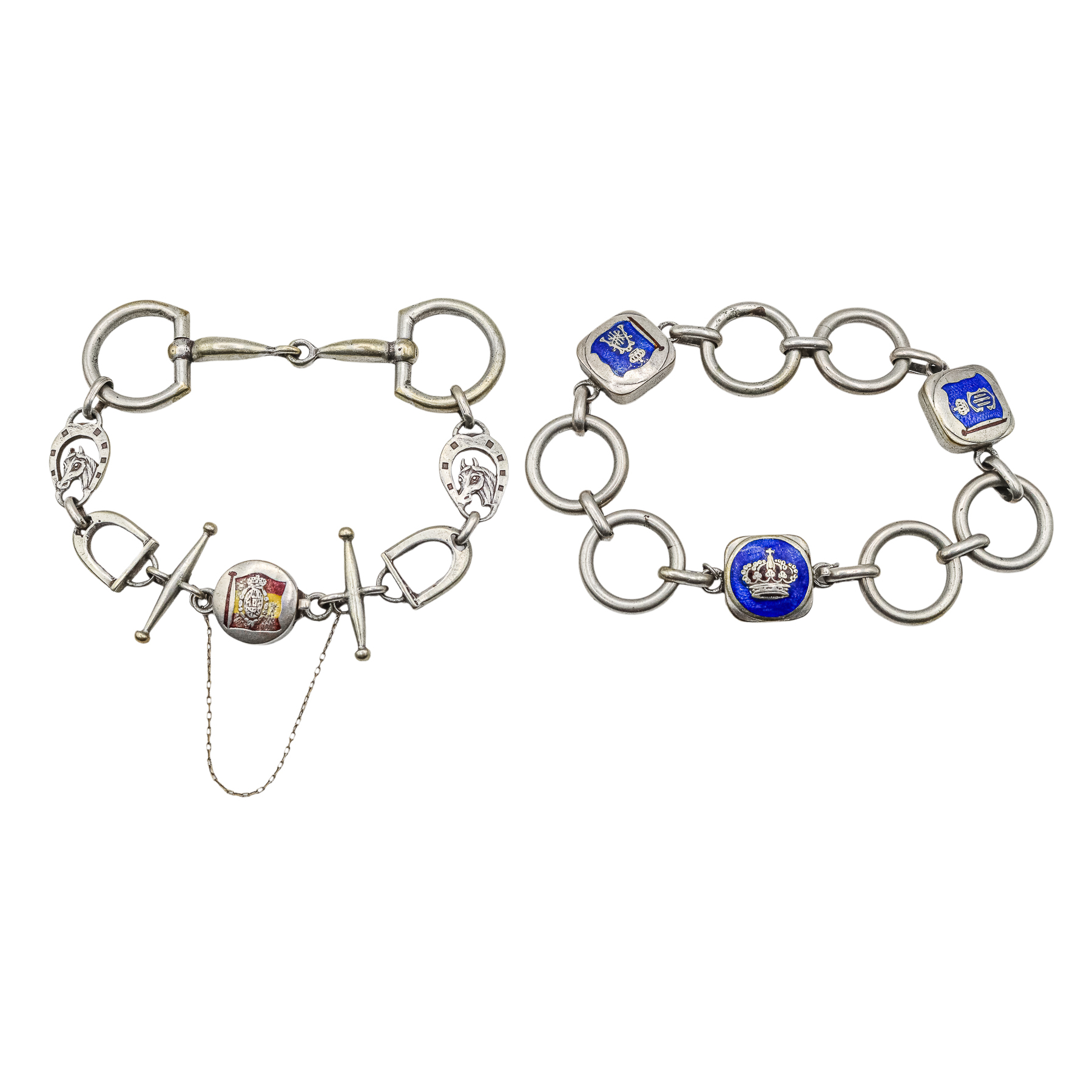 DOS PULSERAS CON ESMALTES MEDIADOS S.XX
