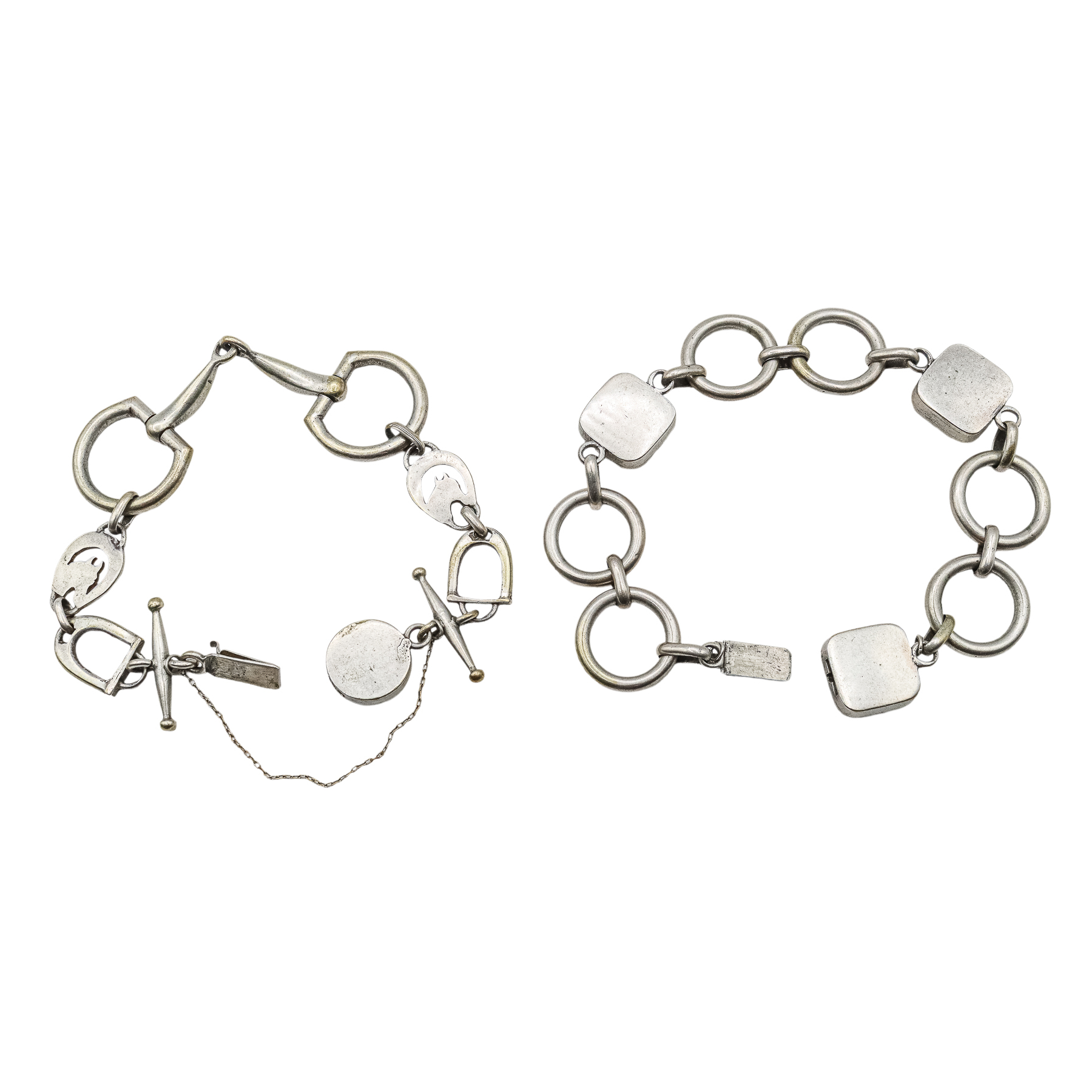 DOS PULSERAS CON ESMALTES MEDIADOS S.XX