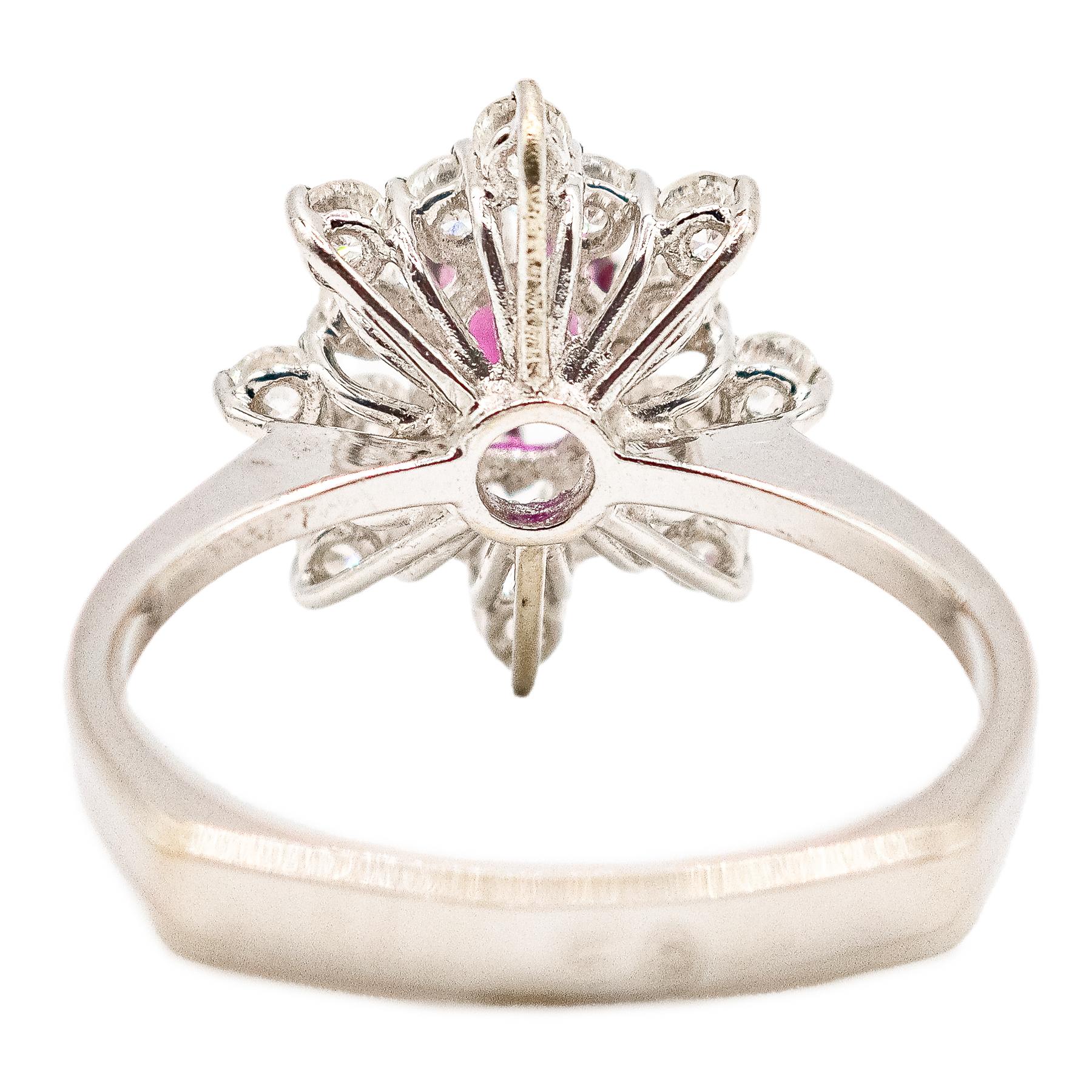 ANILLO ROSETÓN CON RUBÍES Y BRILLANTES