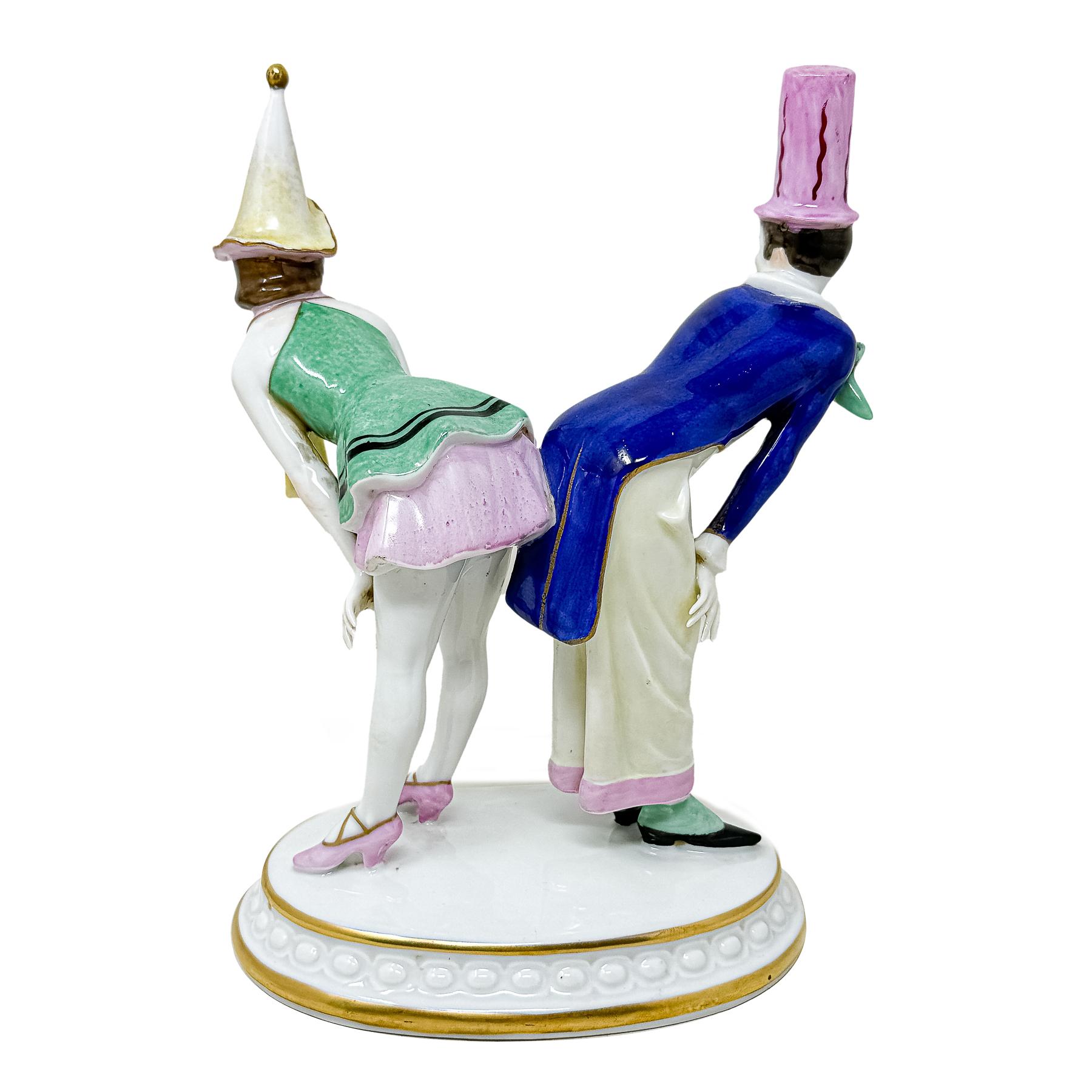  FIGURA DE PORCELANA DEL SEGUNDO TERCIO DEL SIGLO XX