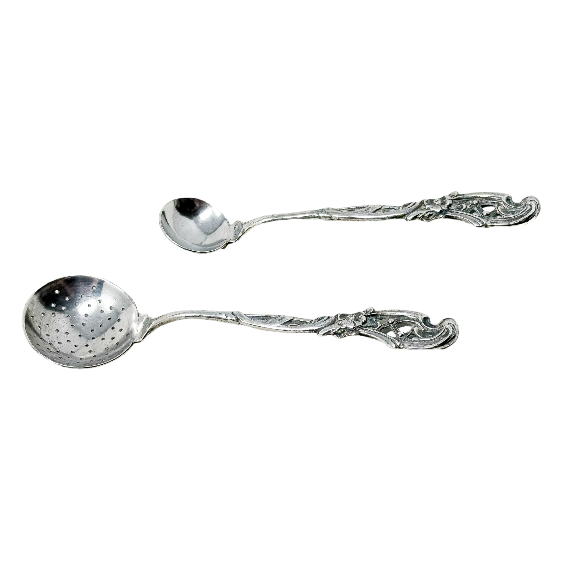  CONJUNTO DE PEQUEÑAS PIEZAS Y BANDEJA DE PLATA SIGLO XX 