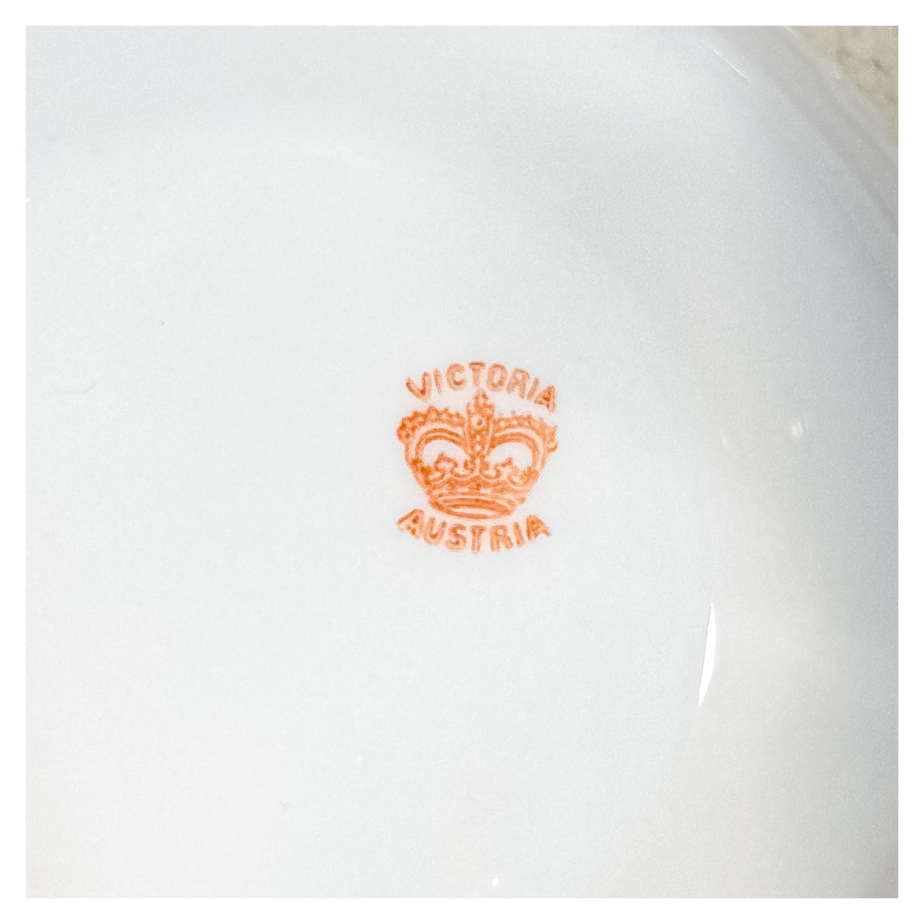 JARRÓN DE PORCELANA  VICTORIA AUSTRIA DE PRIMER TERCIO S. XX