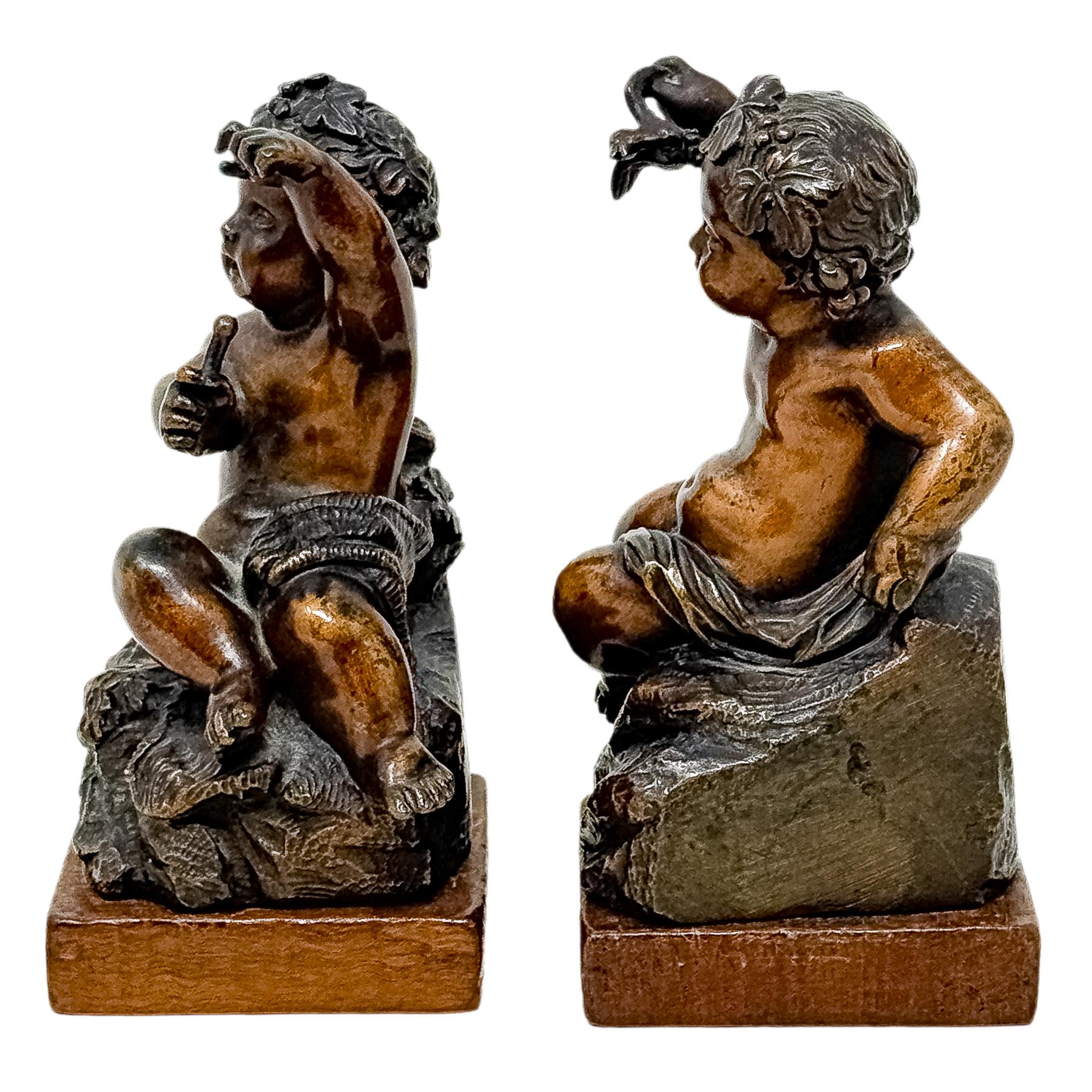 PAREAJA DE APOYA LIBROS EN BRONCE DE PRINCIPIOS DEL S.XX