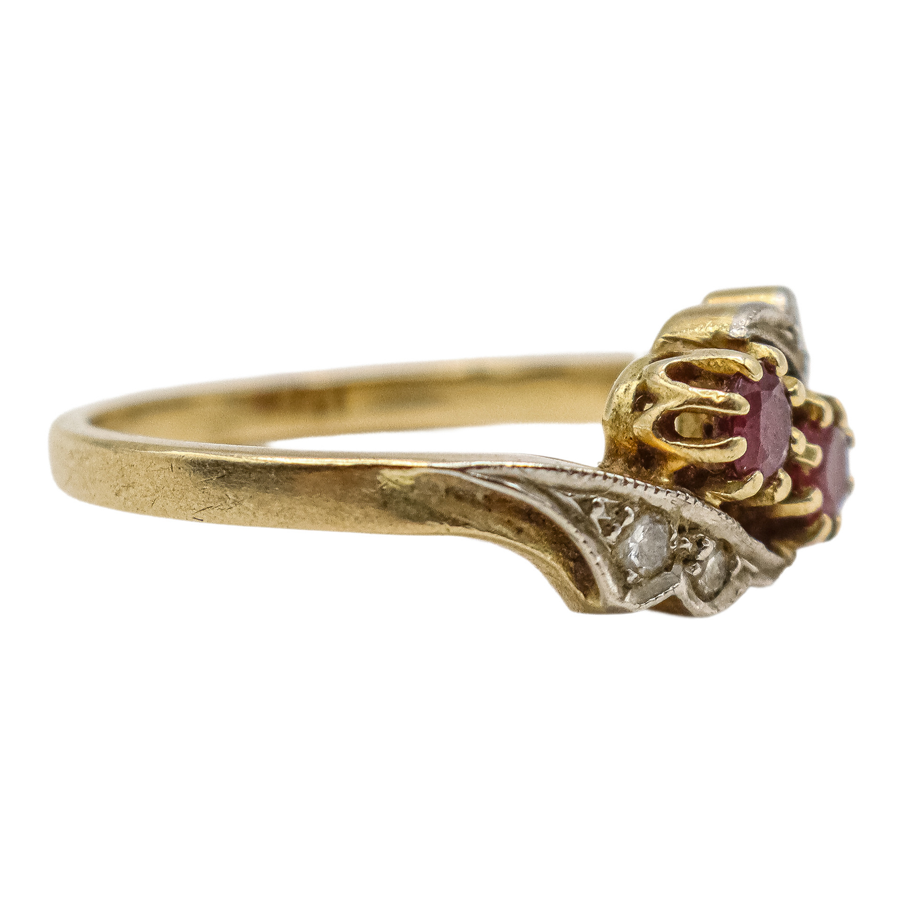 ANILLO CON RUBÍES Y DIAMANTES
