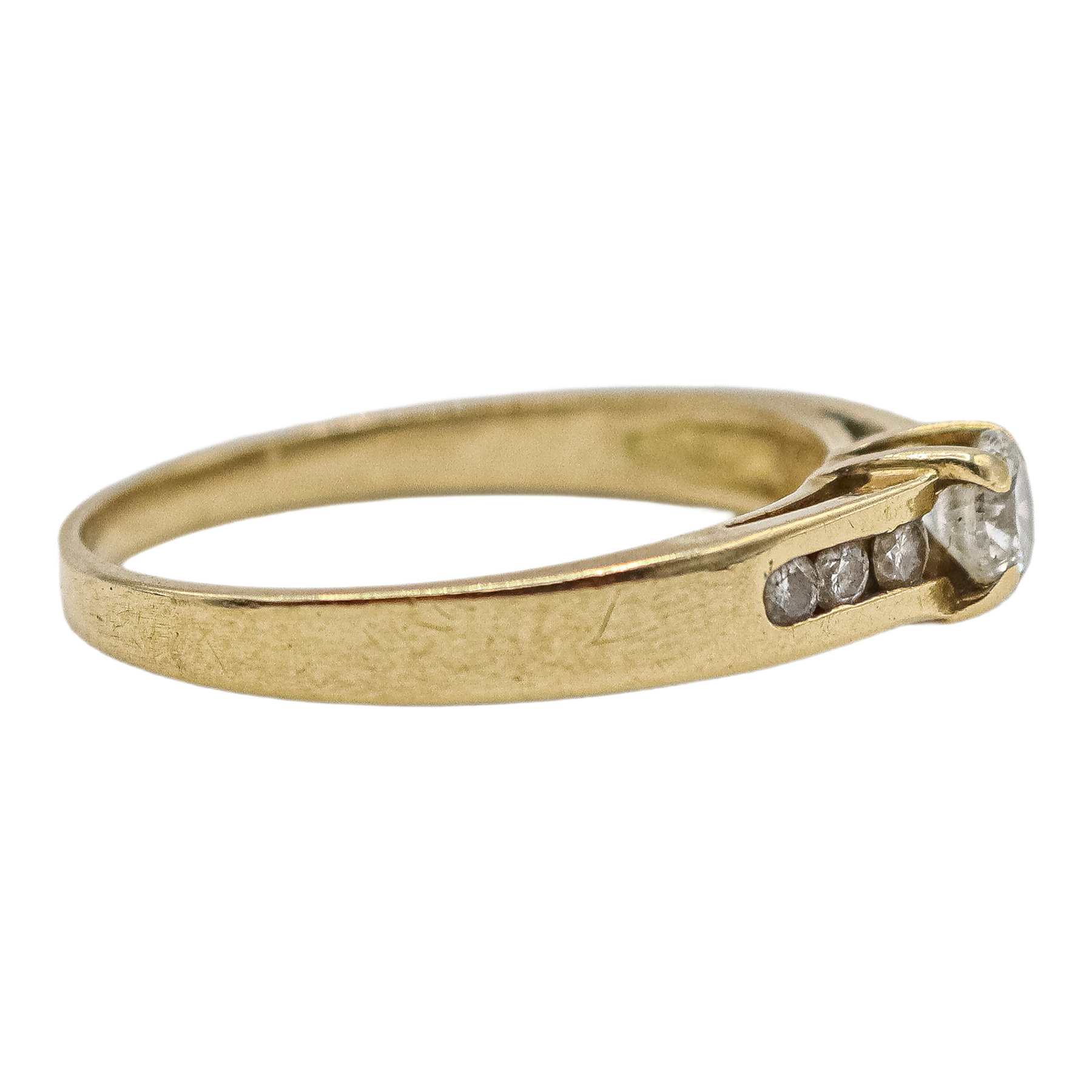 ANILLO CON BRILLANTES