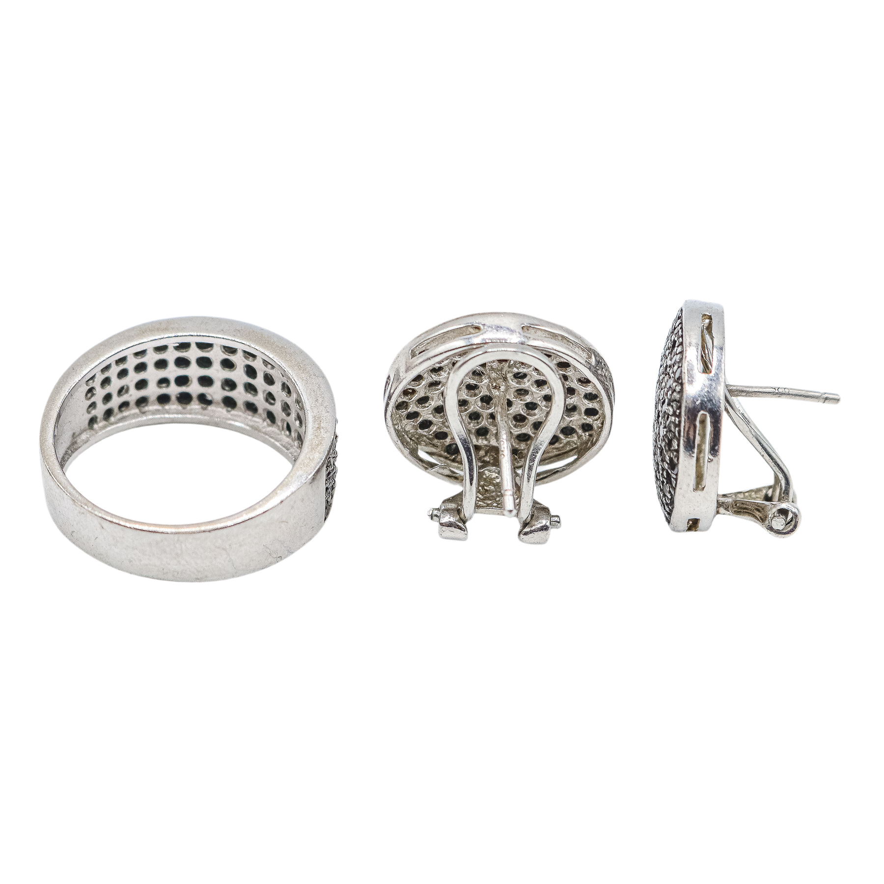 PENDIENTES Y ANILLO CON CIRCONITAS NEGRAS