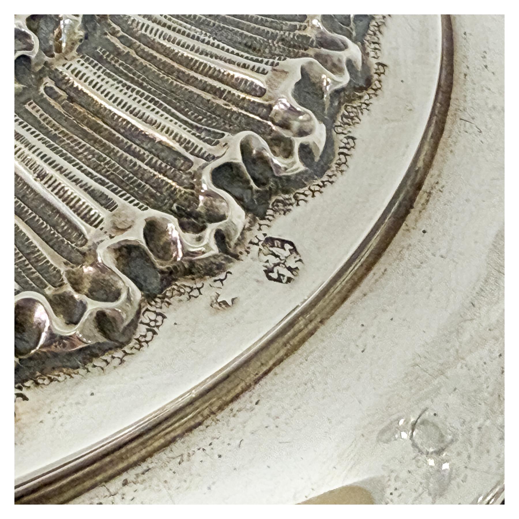 LEGUMBRERA DE PLATA DE MEDIADOS DE SIGLO XX