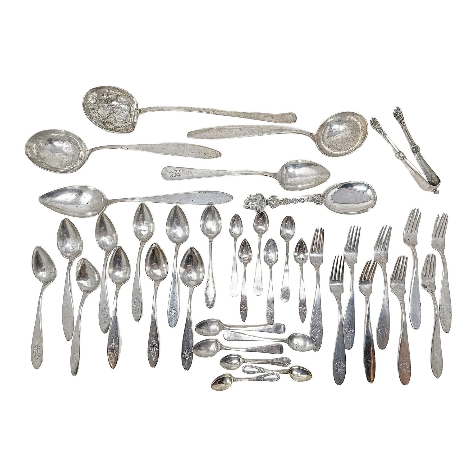 LOTE DE CUBIERTOS DE PLATA