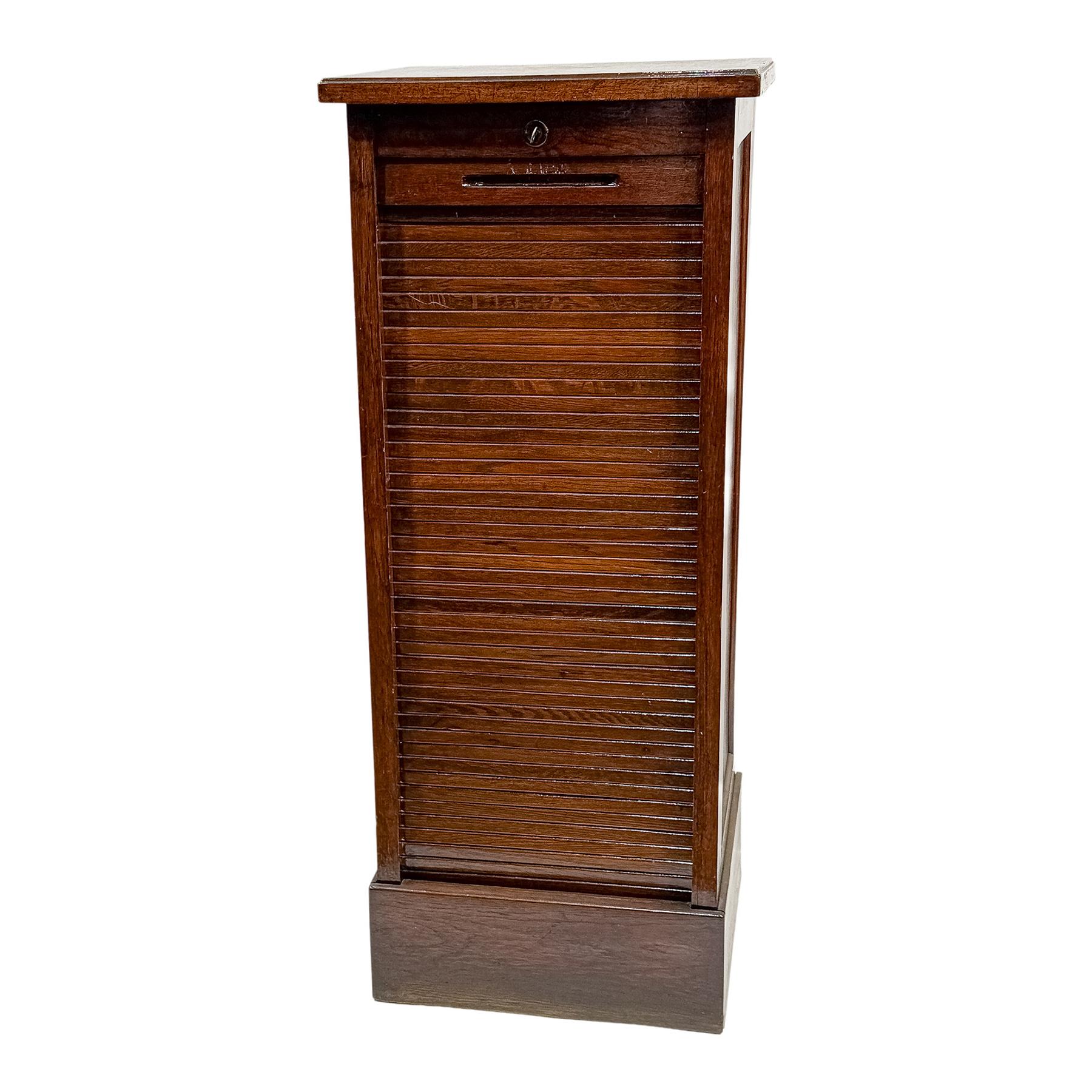 MUEBLE ARCHIVADOR ESTILO AMERICANO DE LOS AÑOS 40