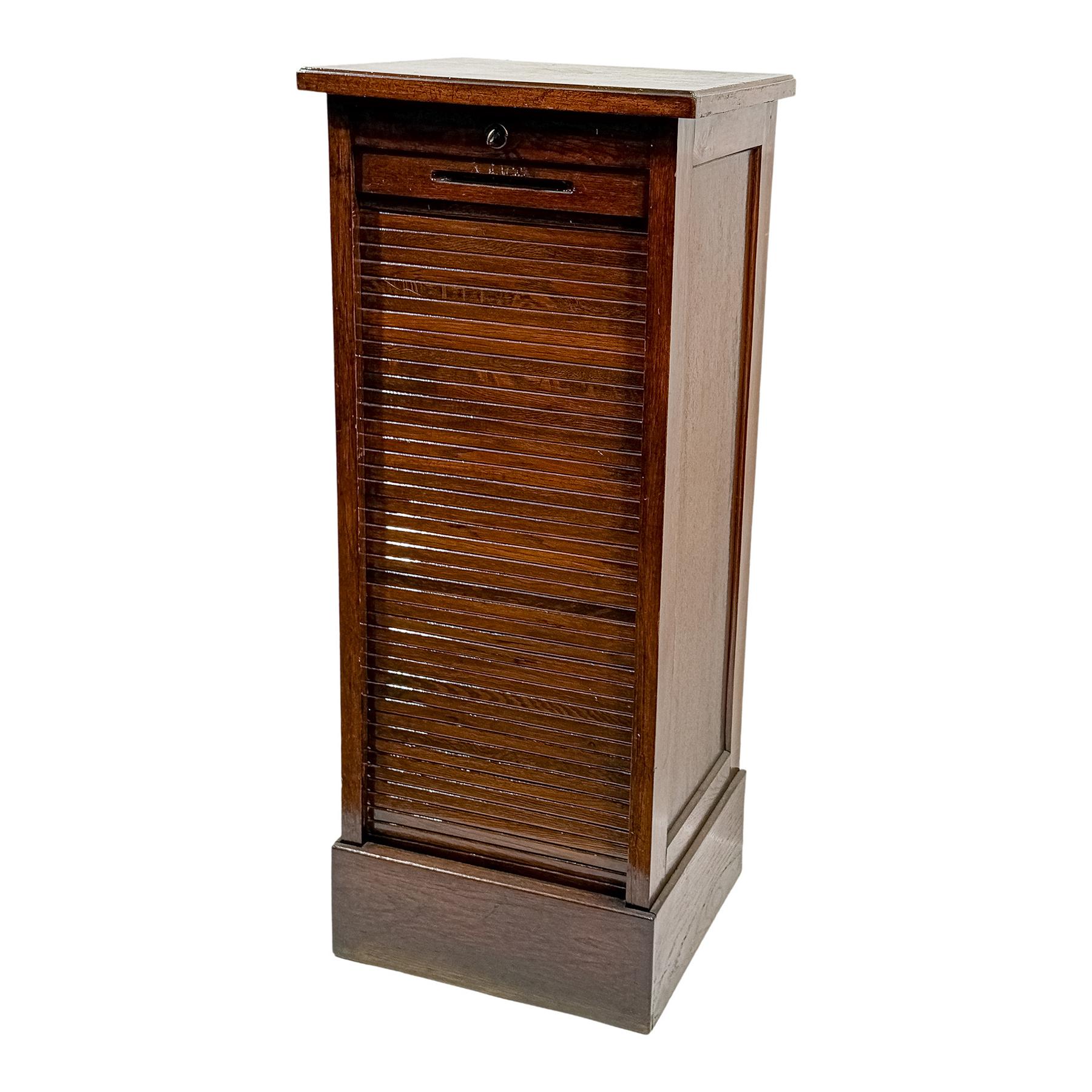 MUEBLE ARCHIVADOR ESTILO AMERICANO DE LOS AÑOS 40