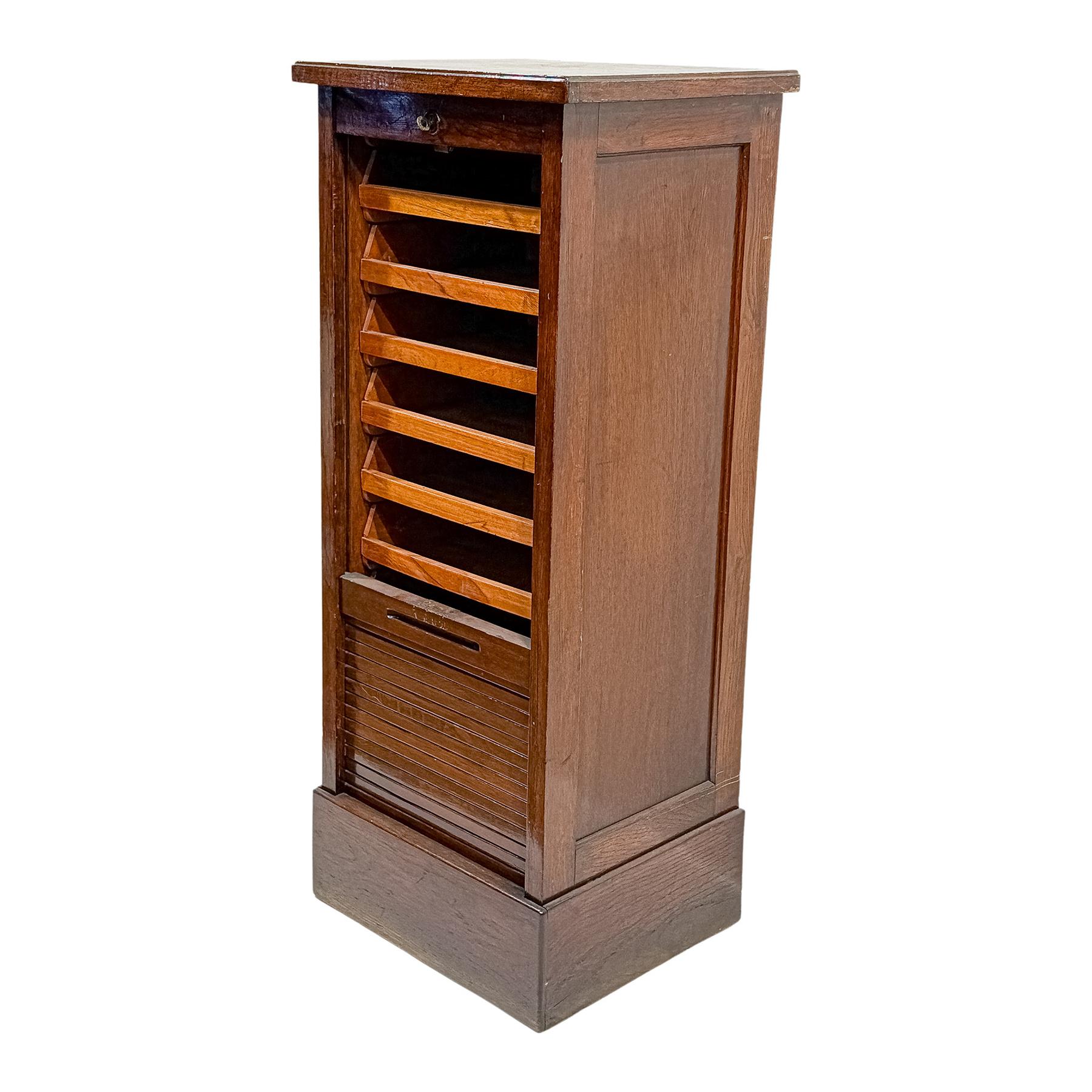 MUEBLE ARCHIVADOR ESTILO AMERICANO DE LOS AÑOS 40