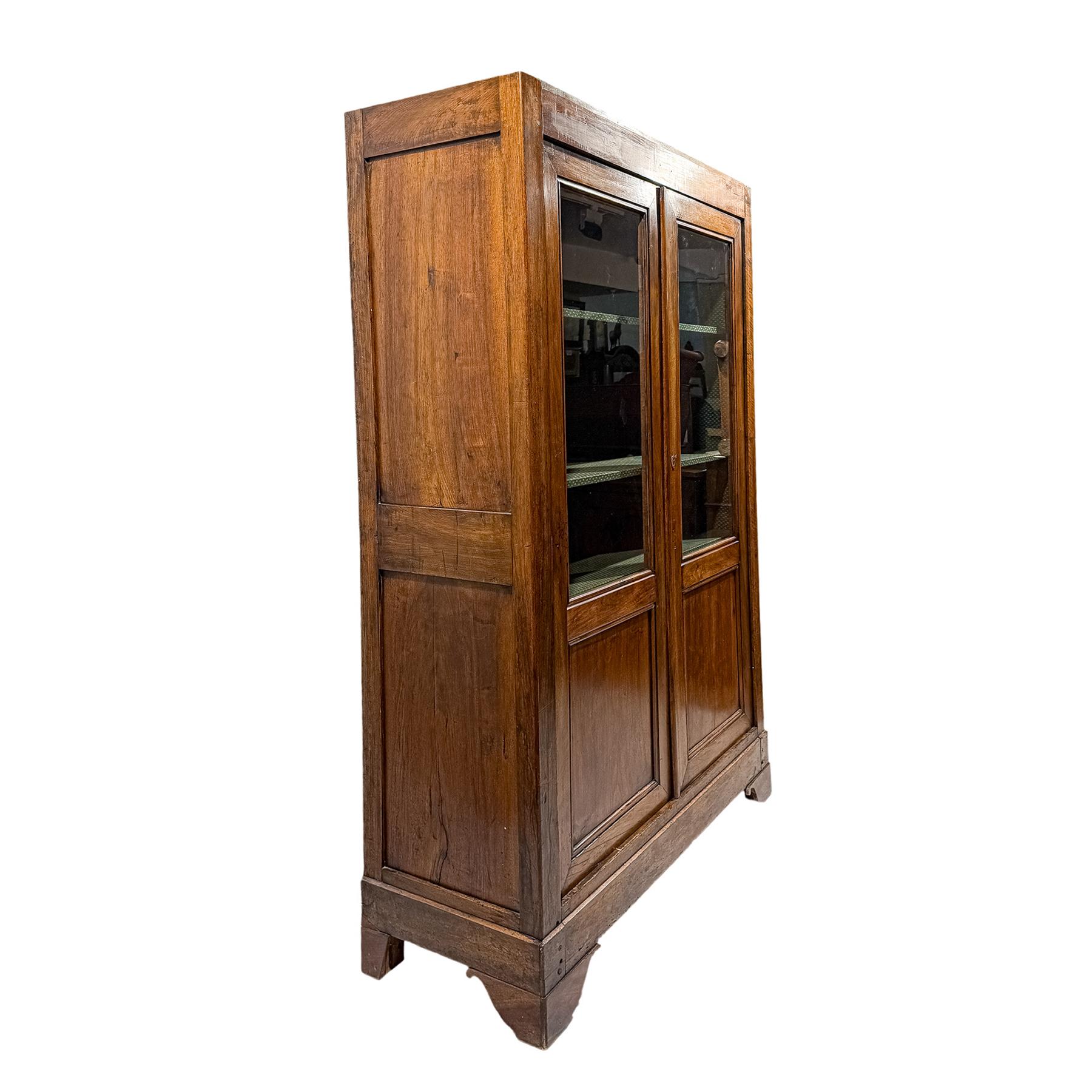 VITRINA RÚSTICA DEL ÚLTIMO CUARTO DE SIGLO XIX