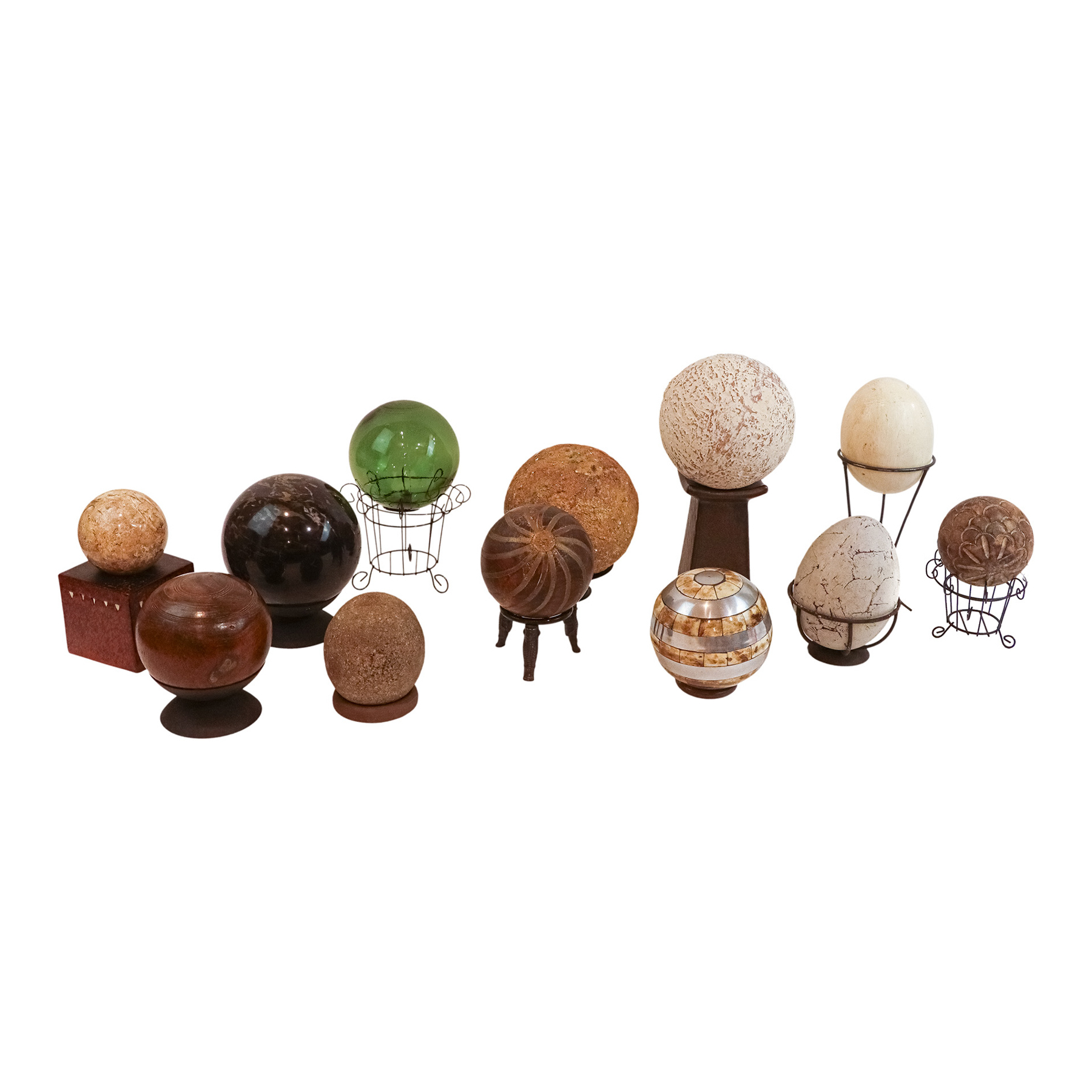 COLECCIÓN DE BOLAS Y HUEVOS