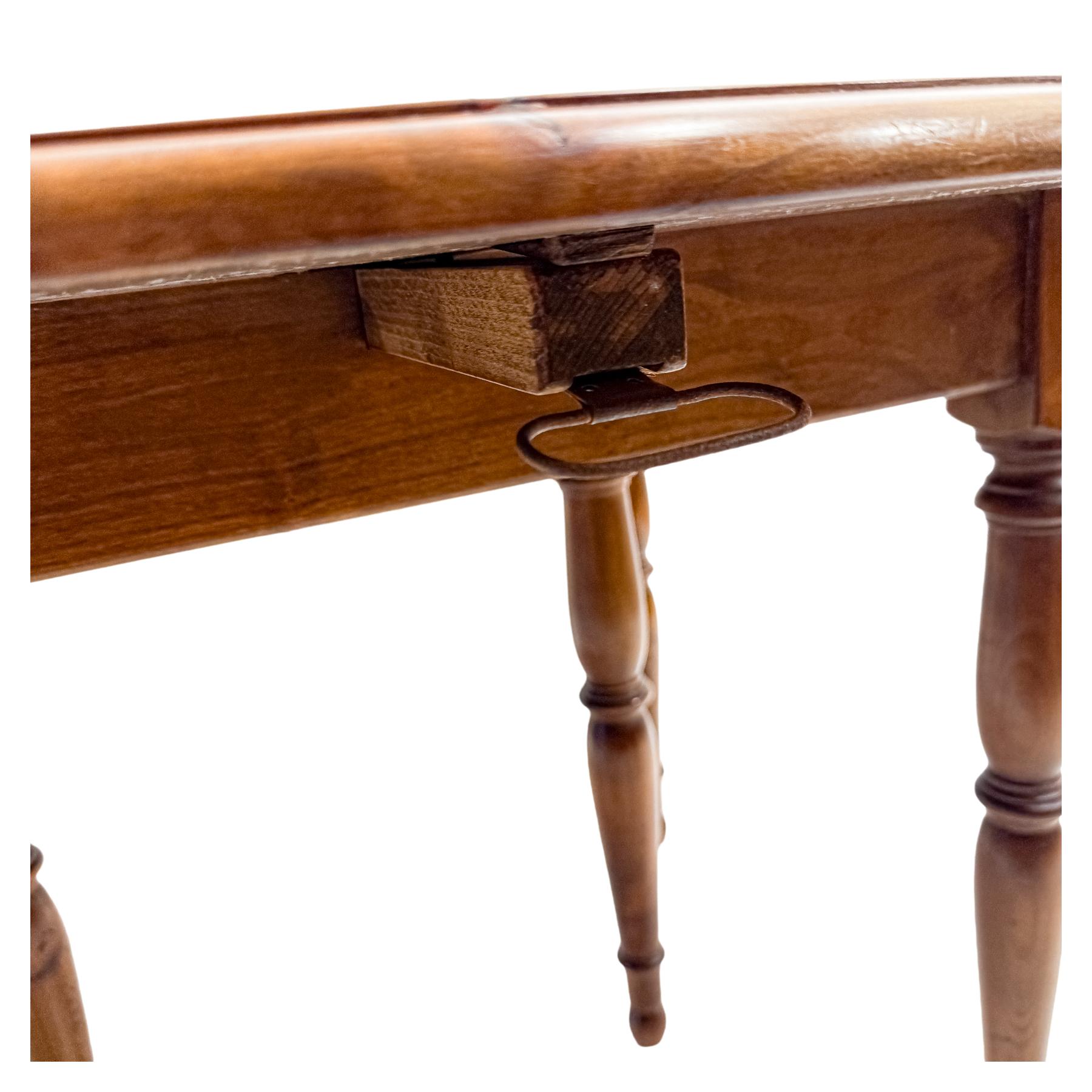 MESA DE COMEDOR RÚSTICA DEL PRIMER TERCIO DE SIGLO XX