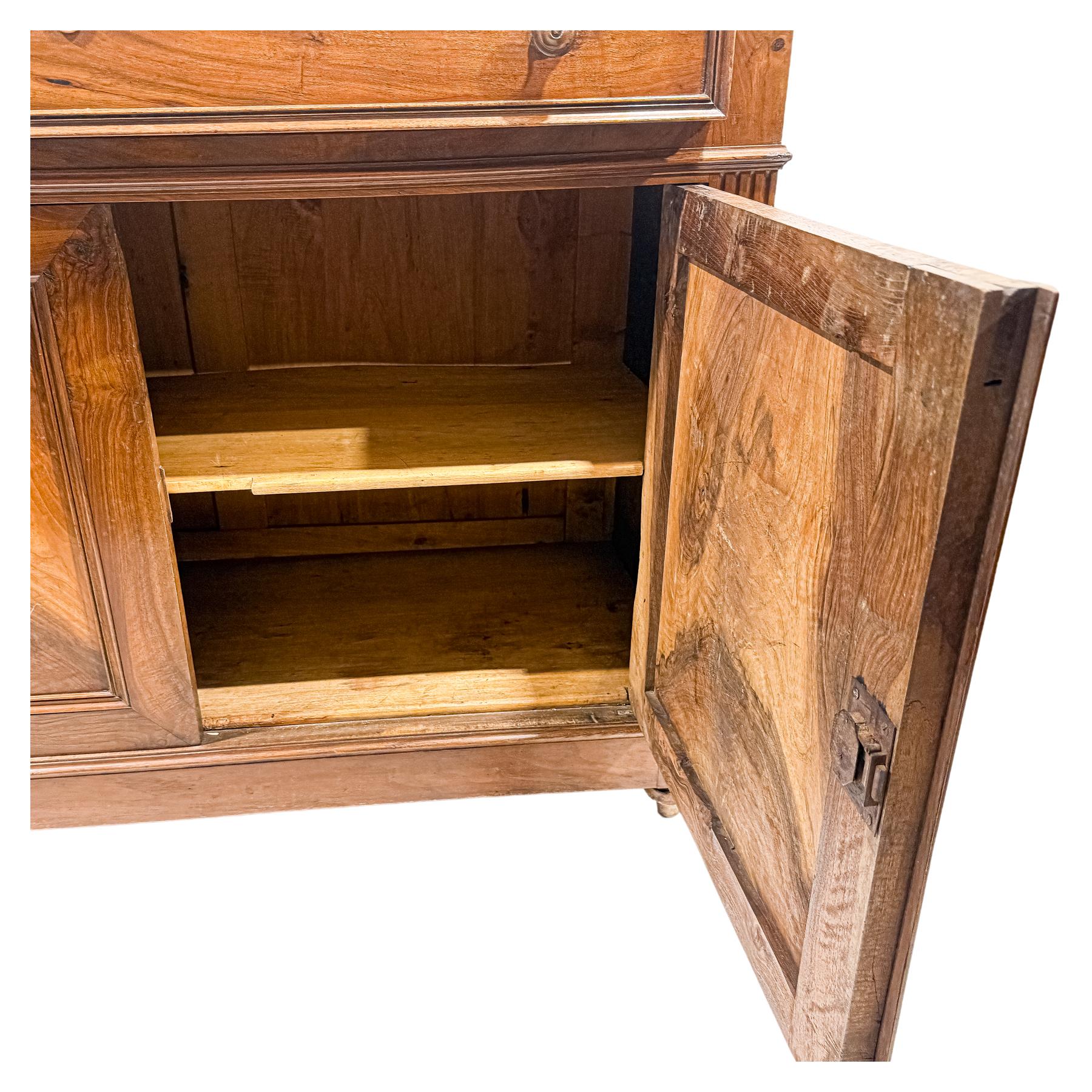 MUEBLE APARADOR DE FINALES DE SIGLO XX