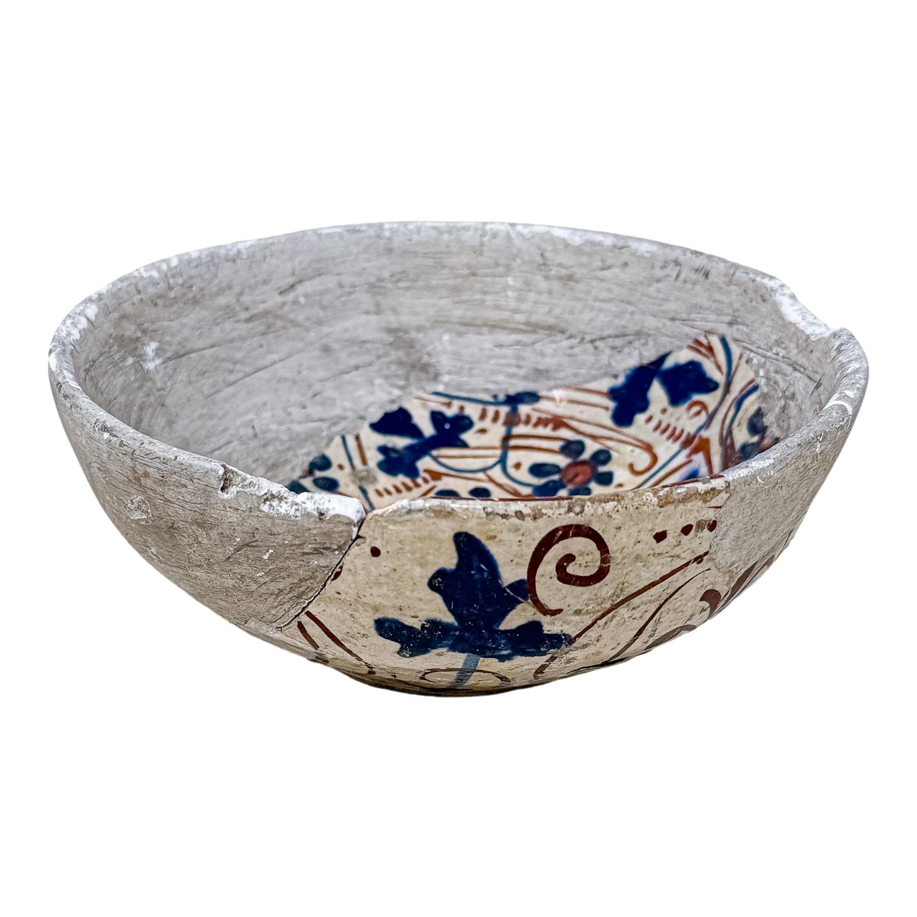 TRES ESCUDILLAS DEL SIGLO XV-XVI