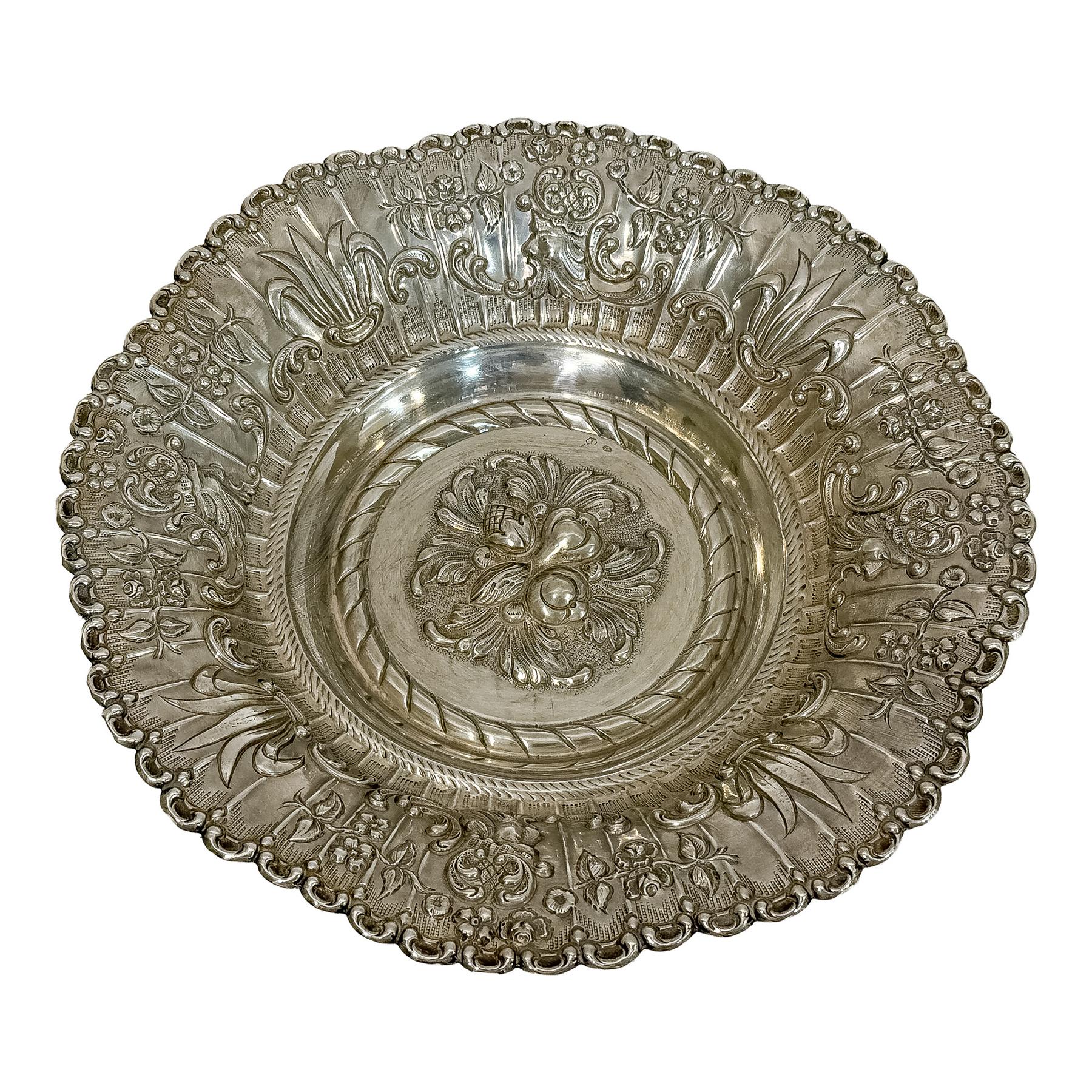 CENTRO DE MESA DE PLATA MEDIADOS DEL XX.