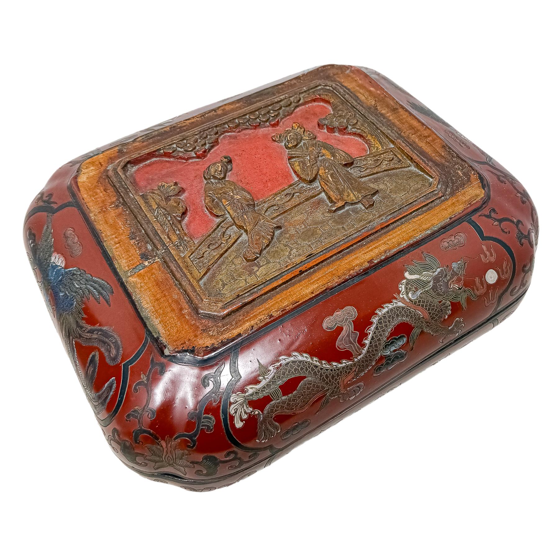 CAJITA ORIENTAL LACADA DEL PRIMER TERCIO DE SIGLO XX