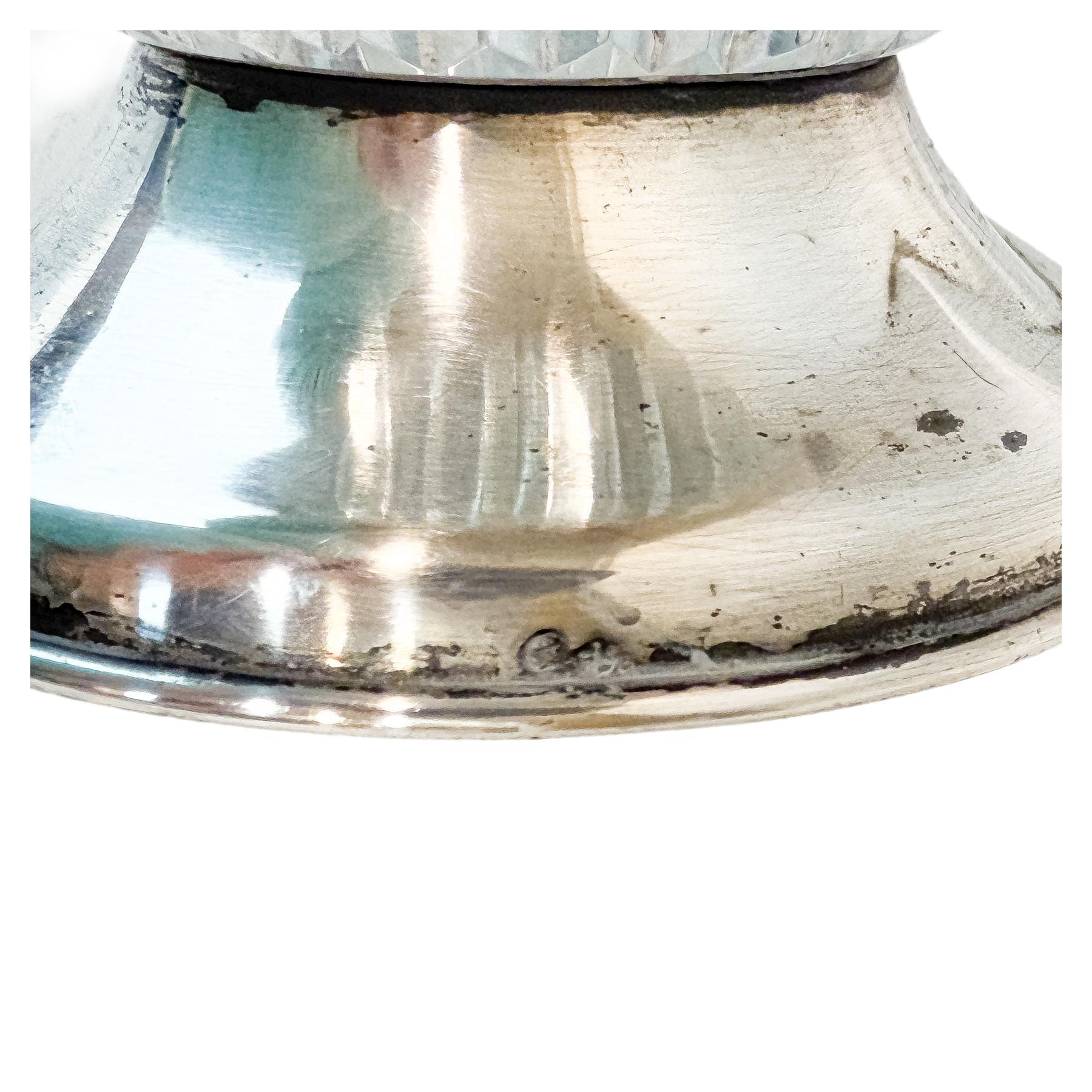 JARRÓN DE CRISTAL Y BASE DE PLATA DE MEDIADOS DE S. XX