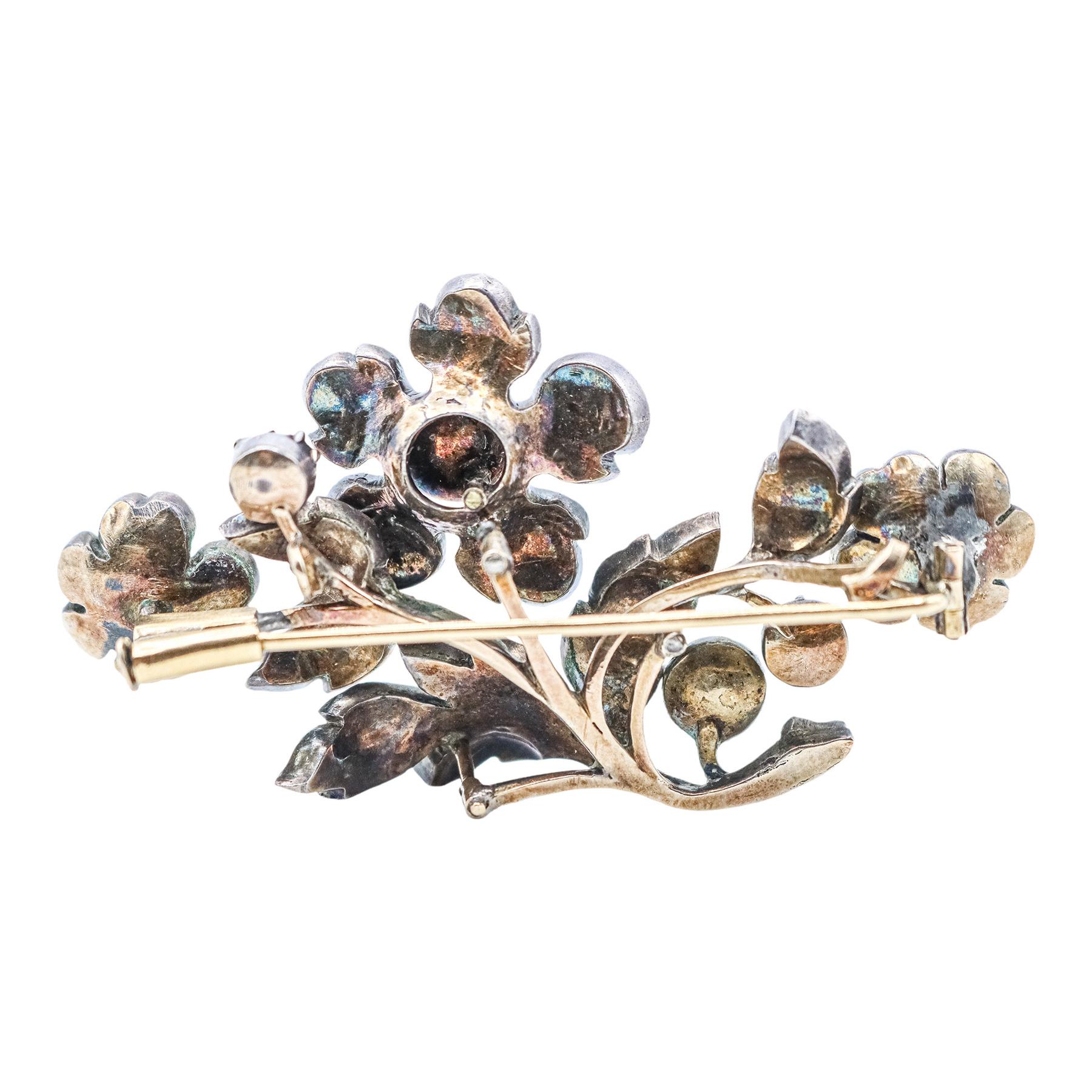 BROCHE FLORAL CON DIAMANTES DEL S.XIX