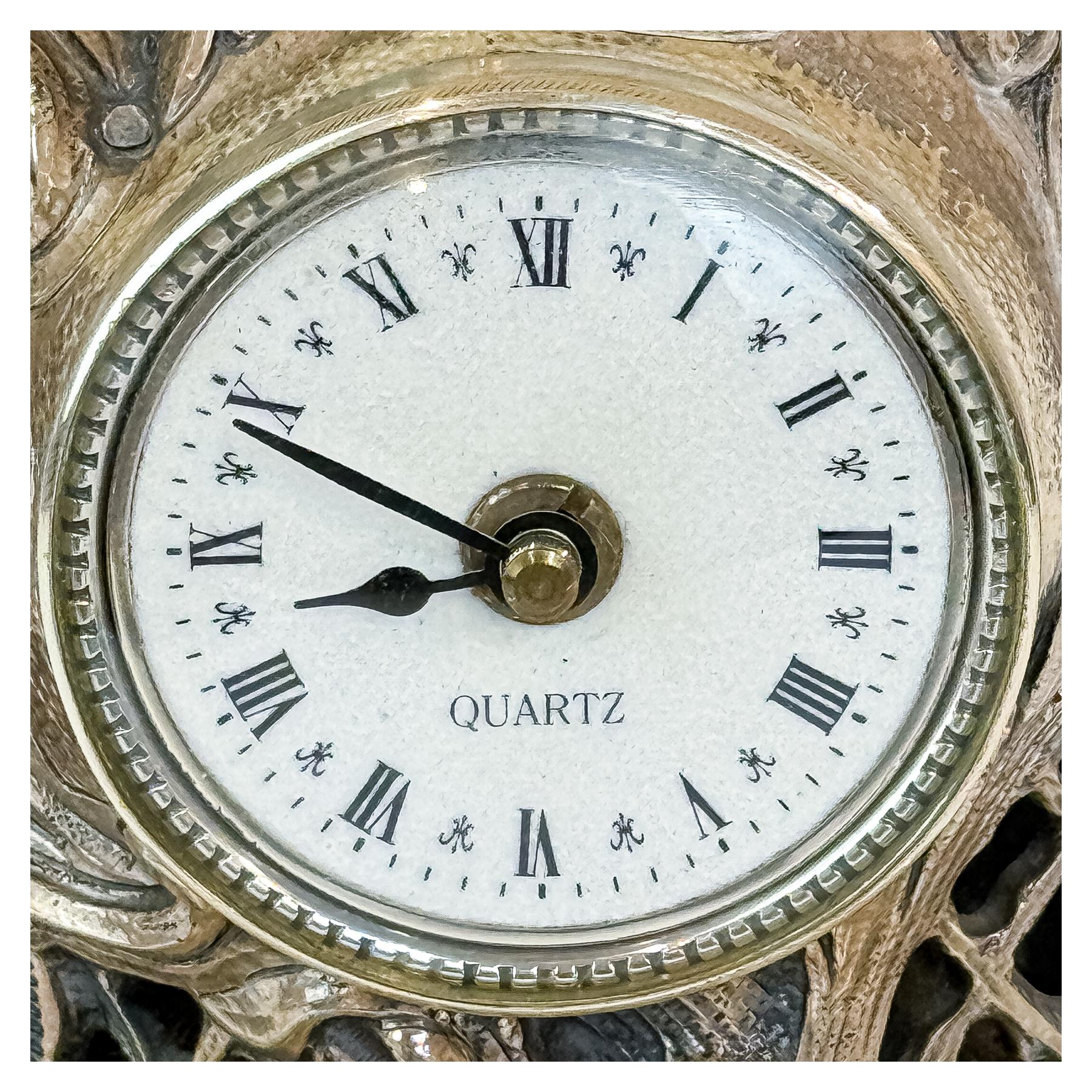 RELOJ DE SOBREMESA EN PLATA DE LOS AÑOS 70