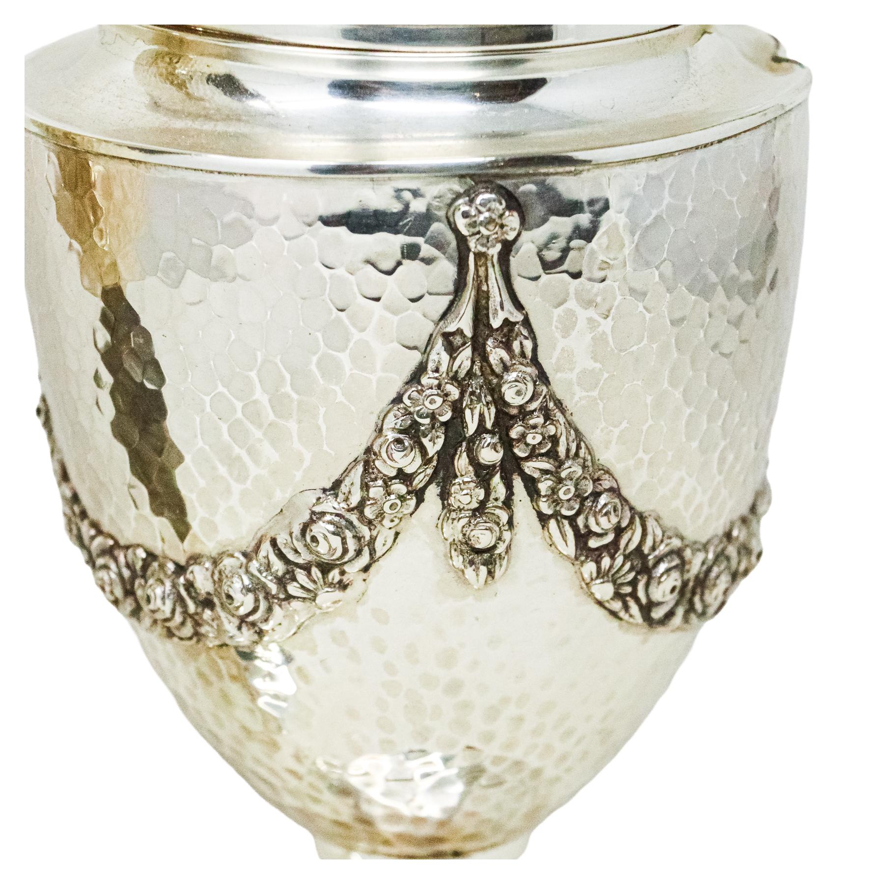 JARRÓN Y RECIPIENTE DECORATIVO EN PLATA DE LOS AÑOS 70