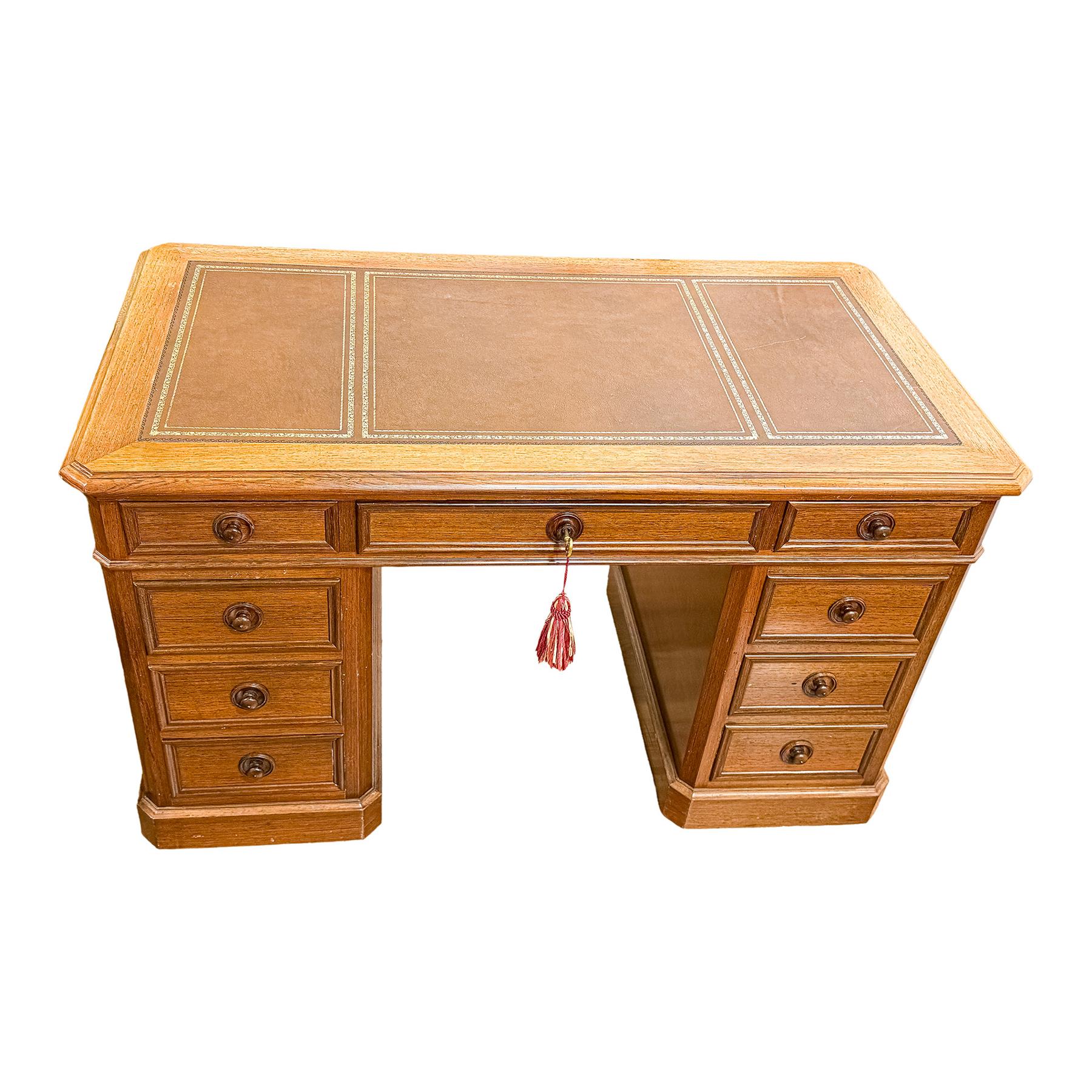 MESA DE DESPACHO FRANCESA DEL PRIMER TERCIO DE S. XX