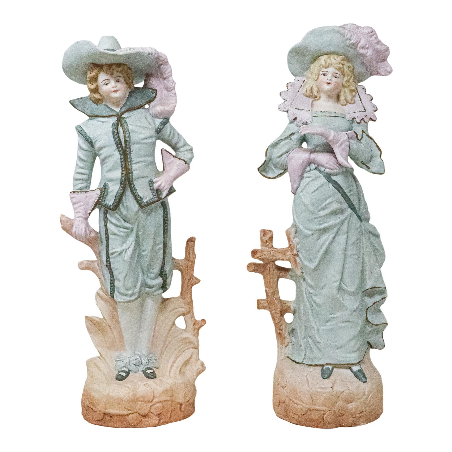 PAREJA DE FIGURAS EN BISCUIT DE PRINCIPIOS DEL S.XX