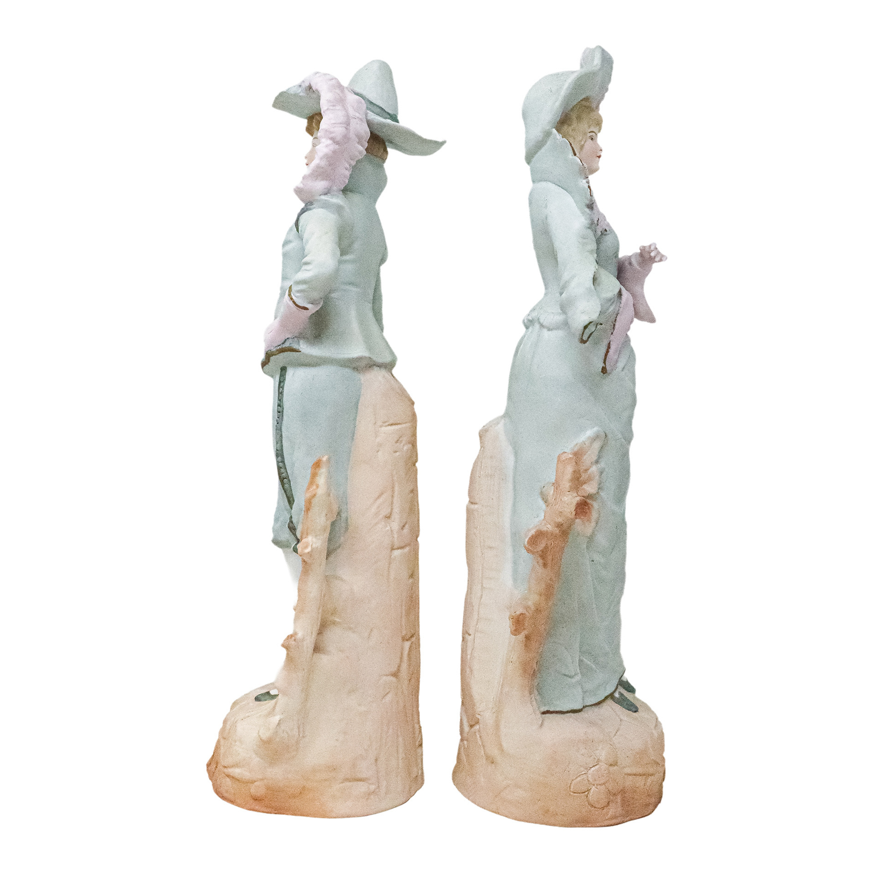 PAREJA DE FIGURAS EN BISCUIT DE PRINCIPIOS DEL S.XX