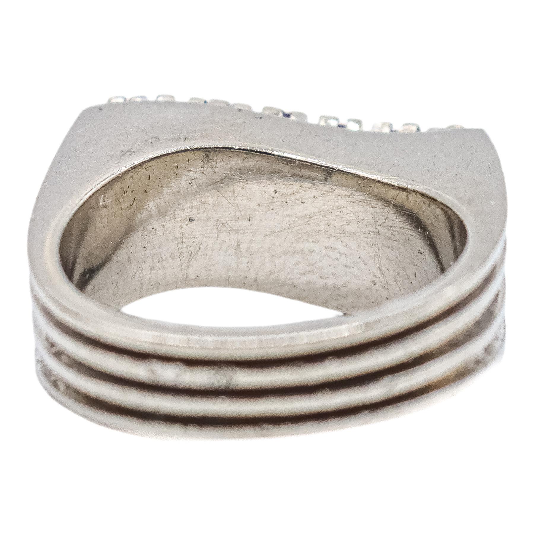 ANILLO CON RUBÍES, BRILLANTES Y ESMERALDAS