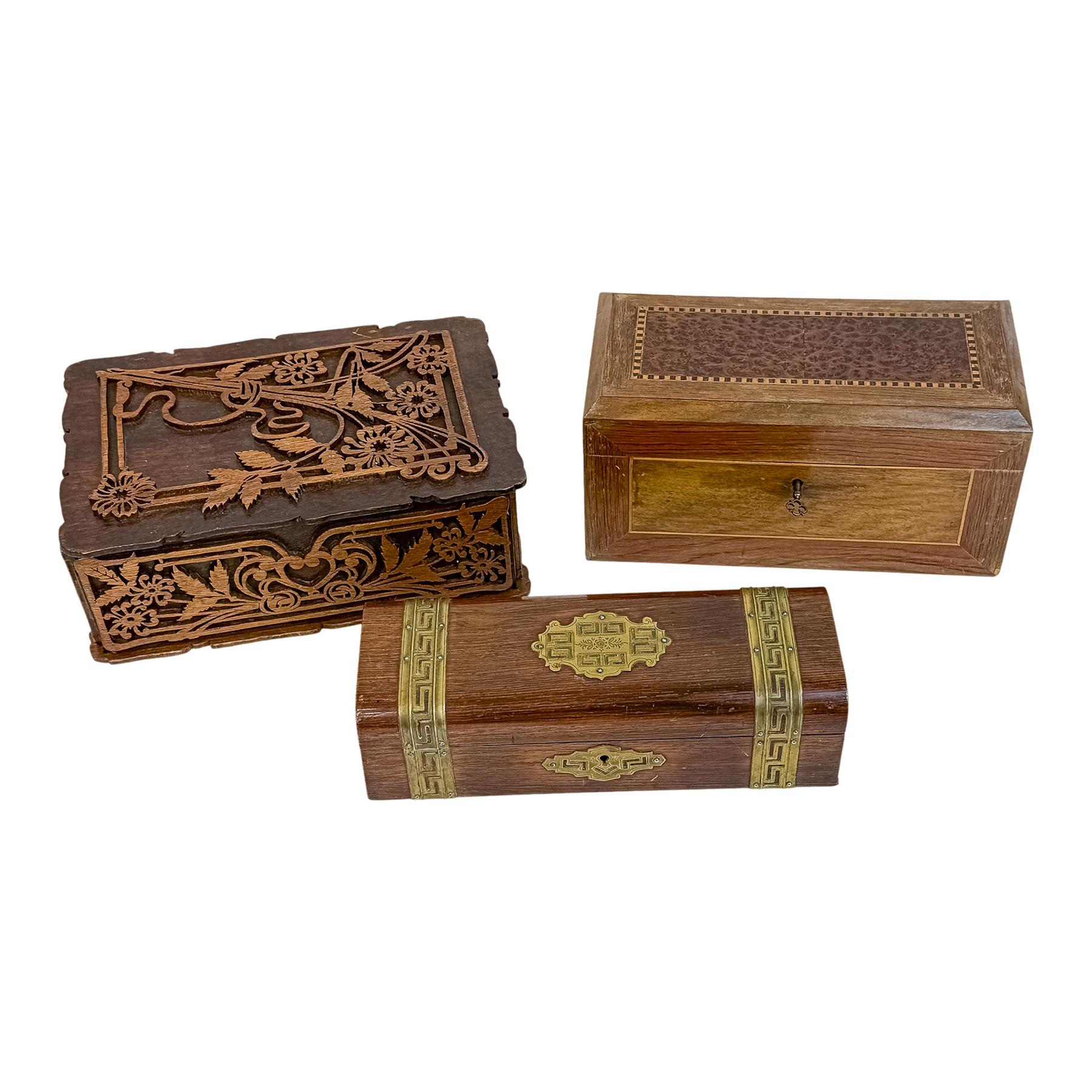 TRES CAJAS DEL PRIMER TERCIO DEL S.XX