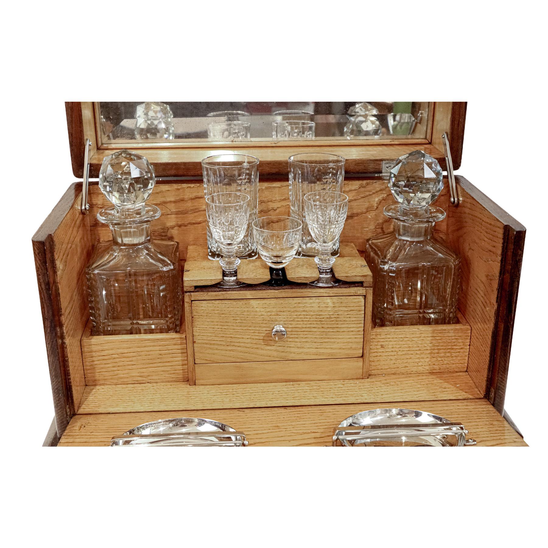 CAJA LICORERA INGLESA DE FINALES DEL S.XIX