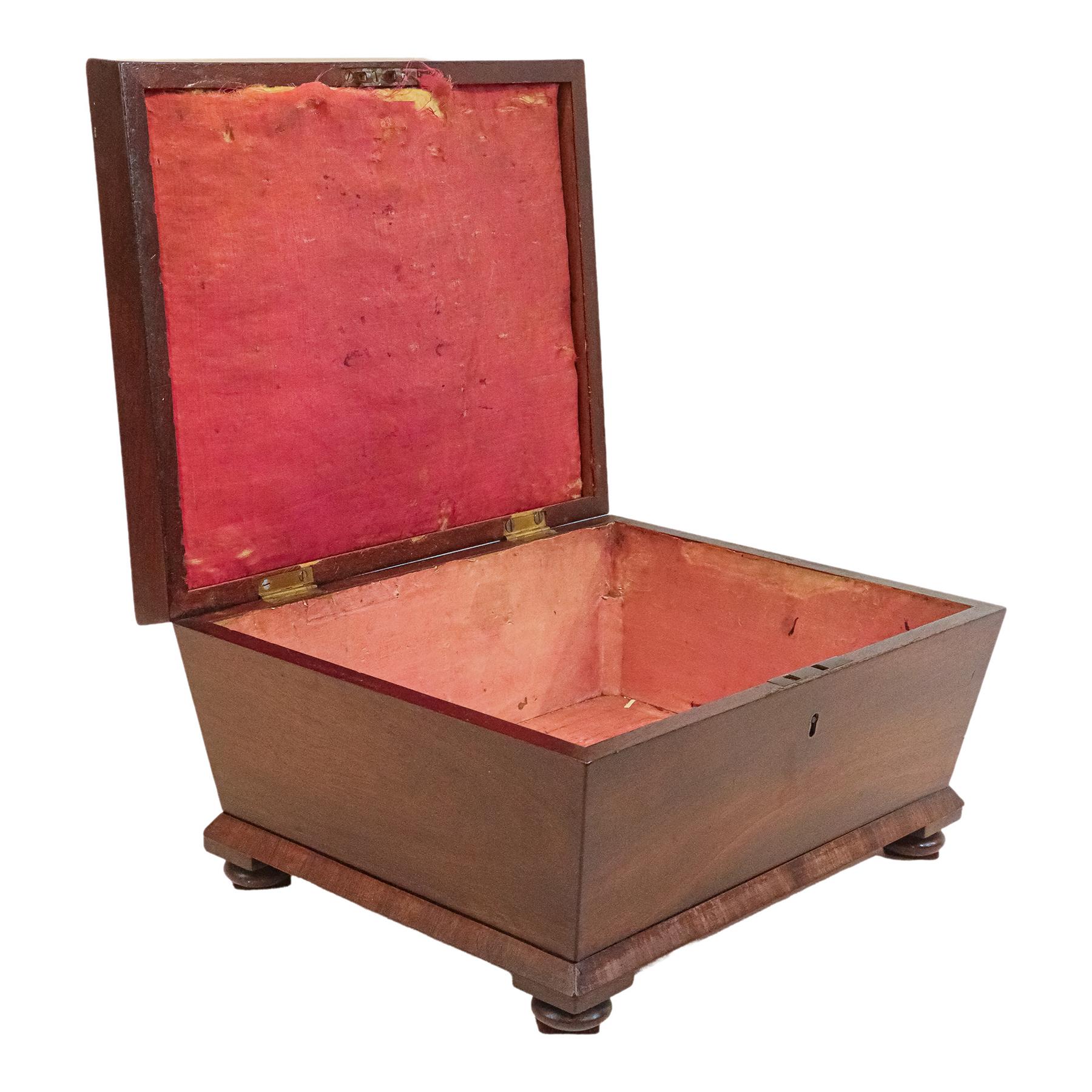 CAJA INGLESA DE MEDIADOS DEL S.XIX