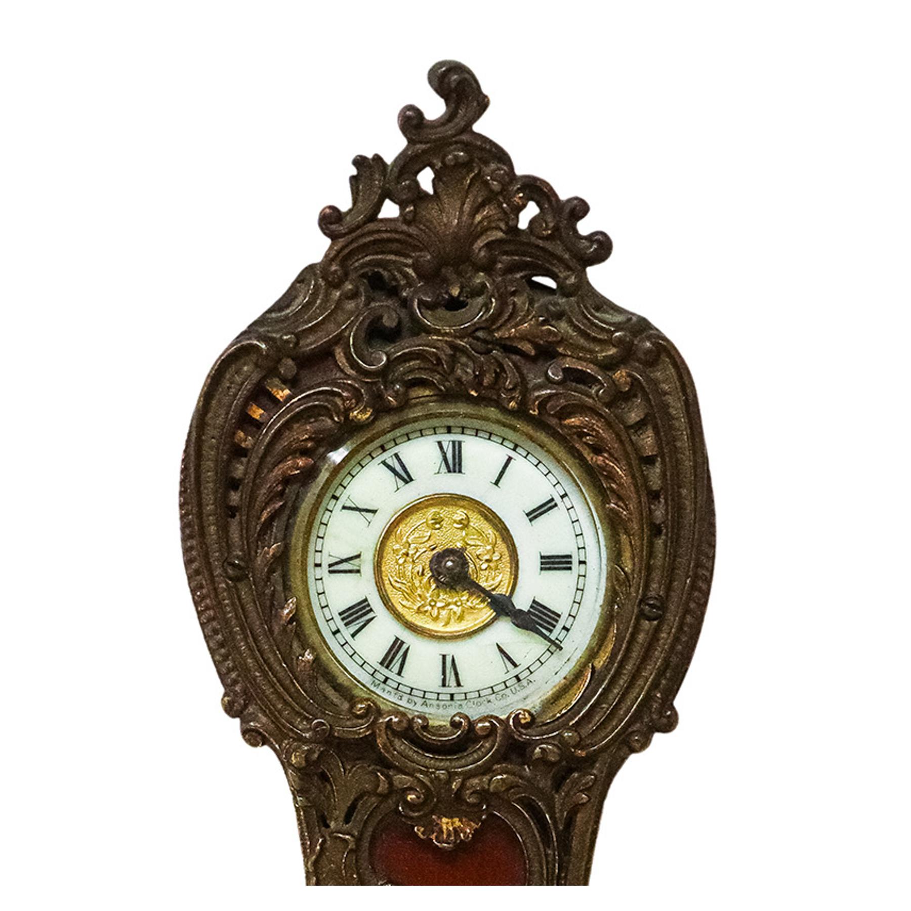 RELOJ DE SOBREMESA EN MINIATURA, MEDIADOS S.XX 