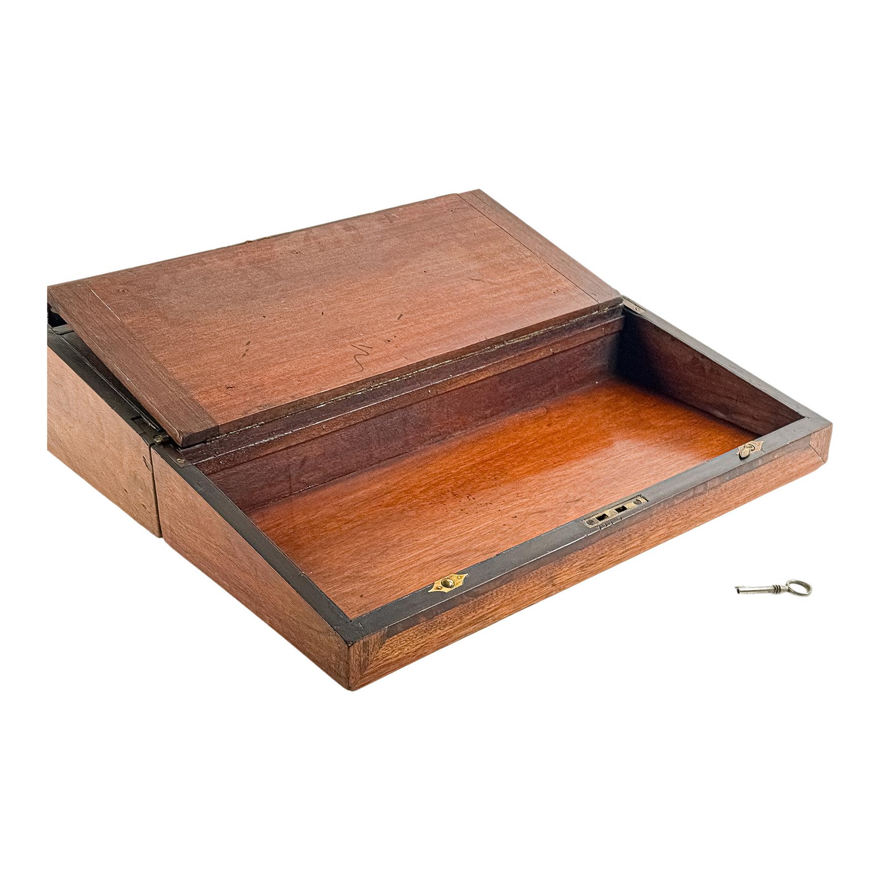 CAJA DE ESCRIBANÍA DE PRINCIPIOS DEL SIGLO XX