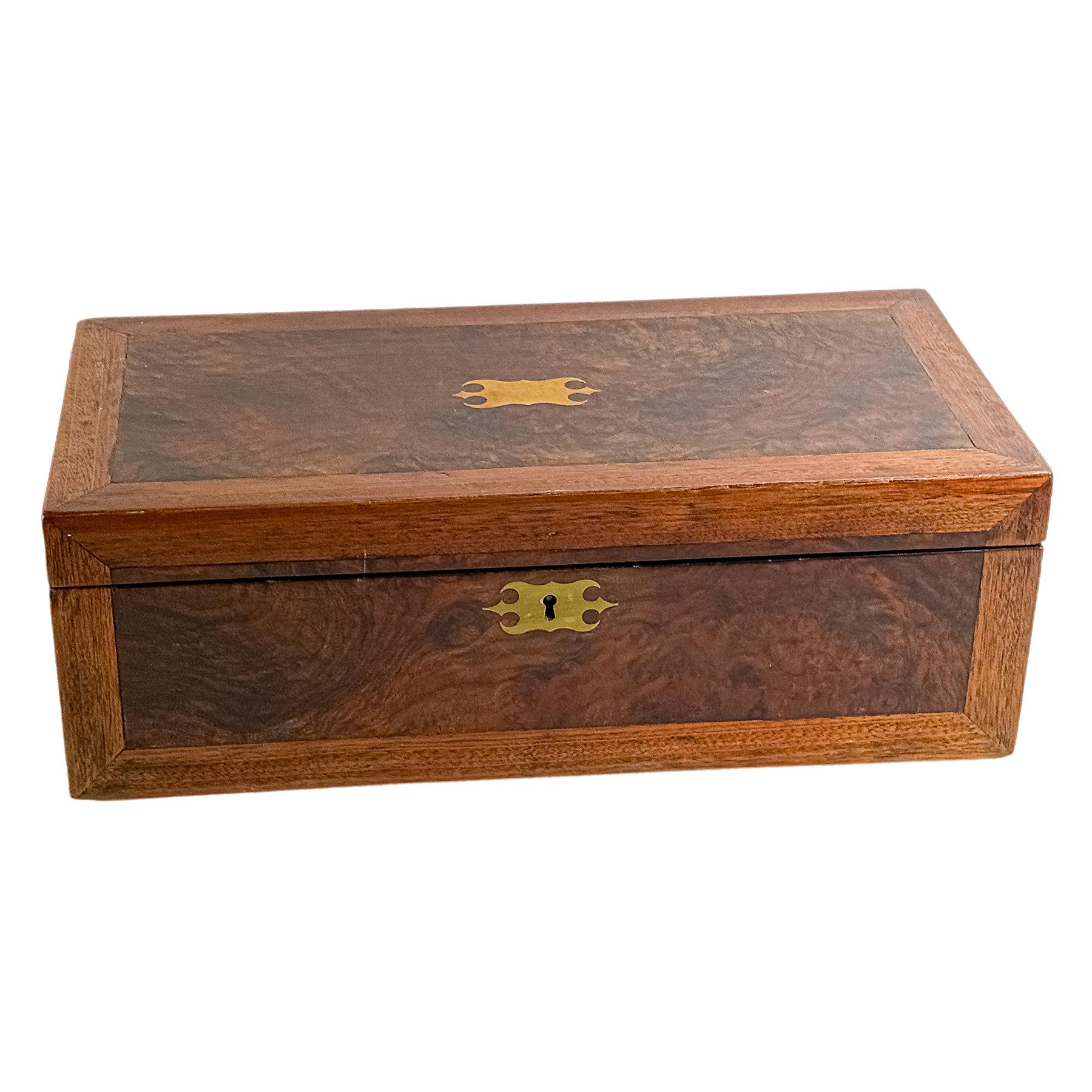 CAJA DE ESCRIBANÍA DE PRINCIPIOS DEL SIGLO XX
