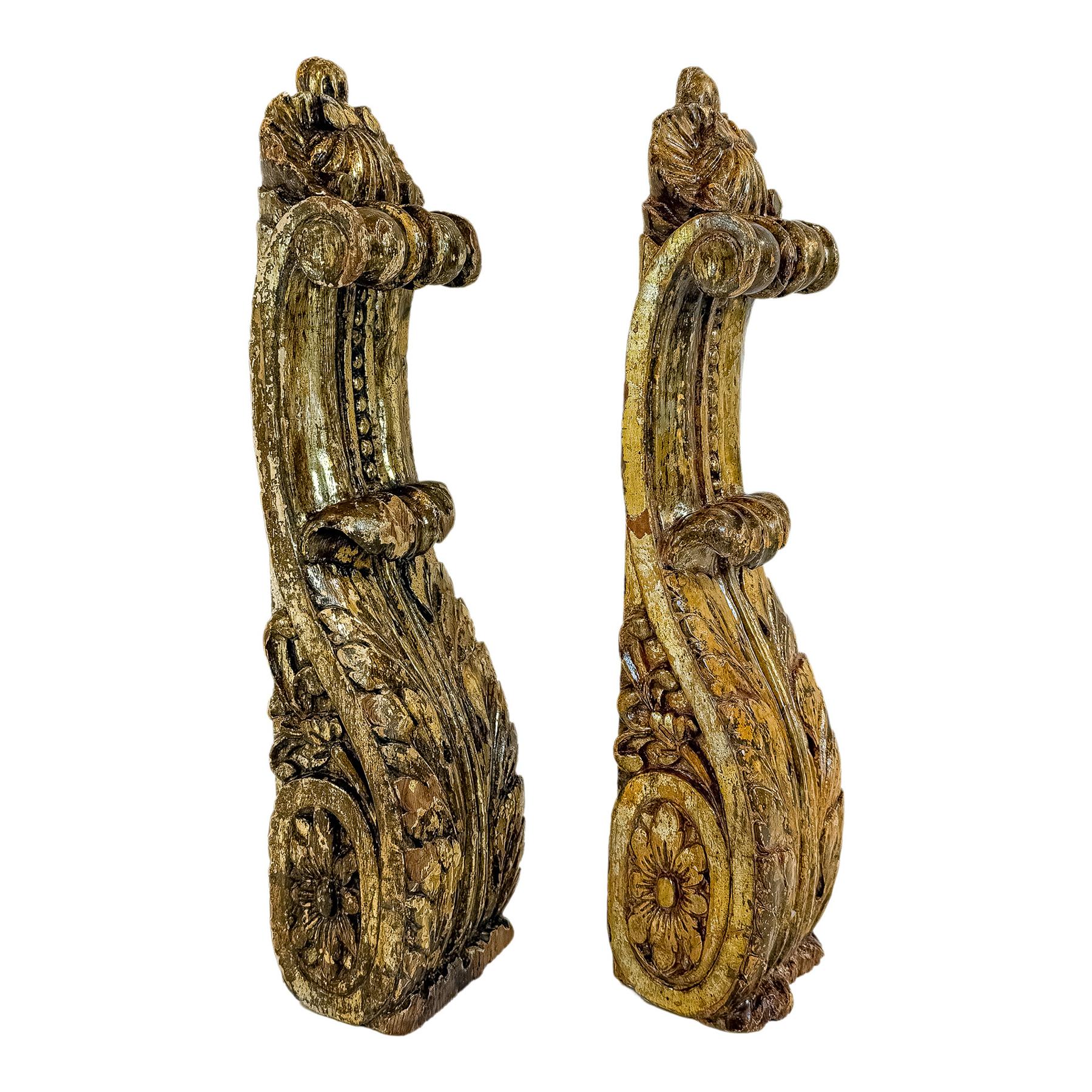 DOS FRAGMENTOS DE TALLA DEL S.XVIII