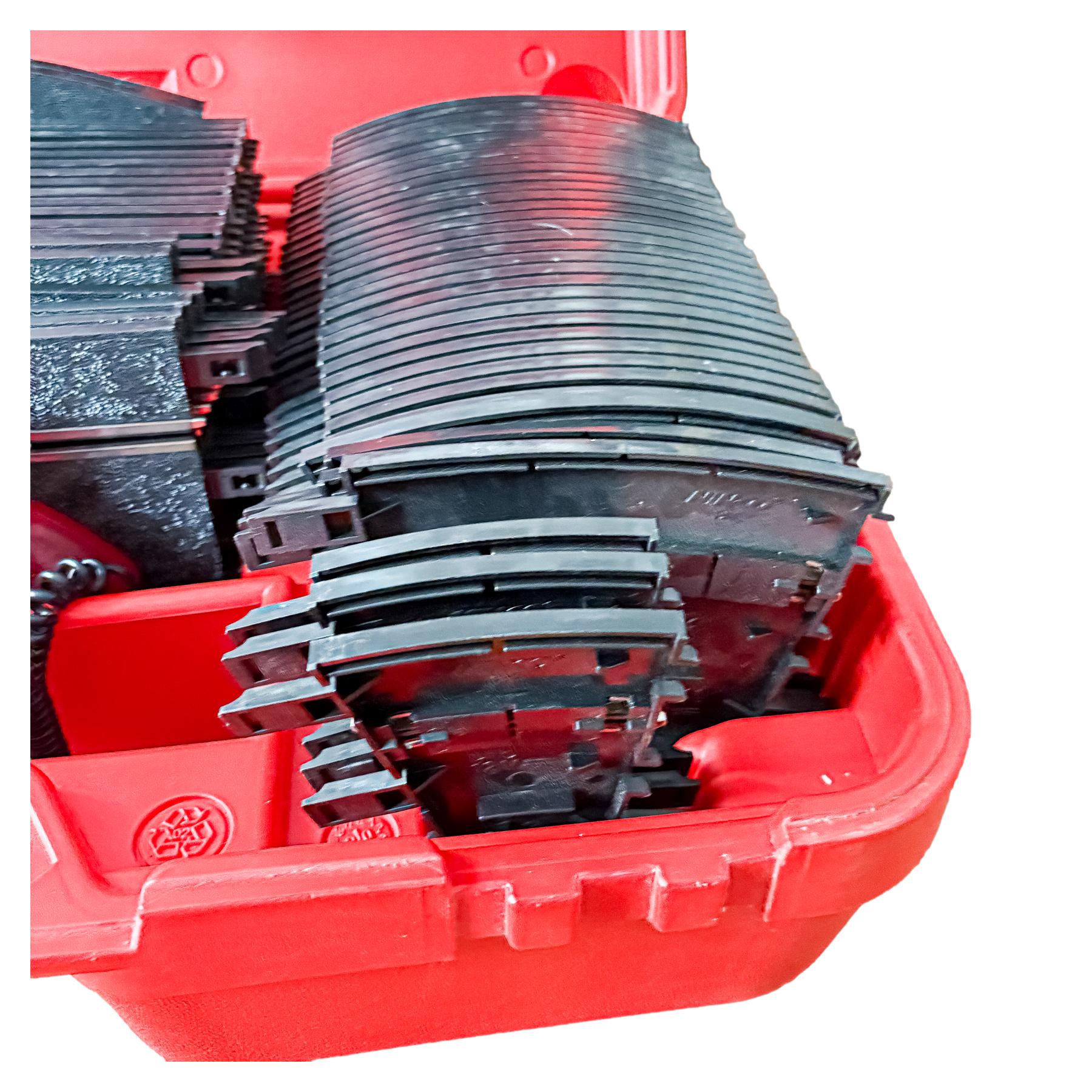MALETA MASTERTRACK Y PISTAS Y ACCESORIOS NINCO
