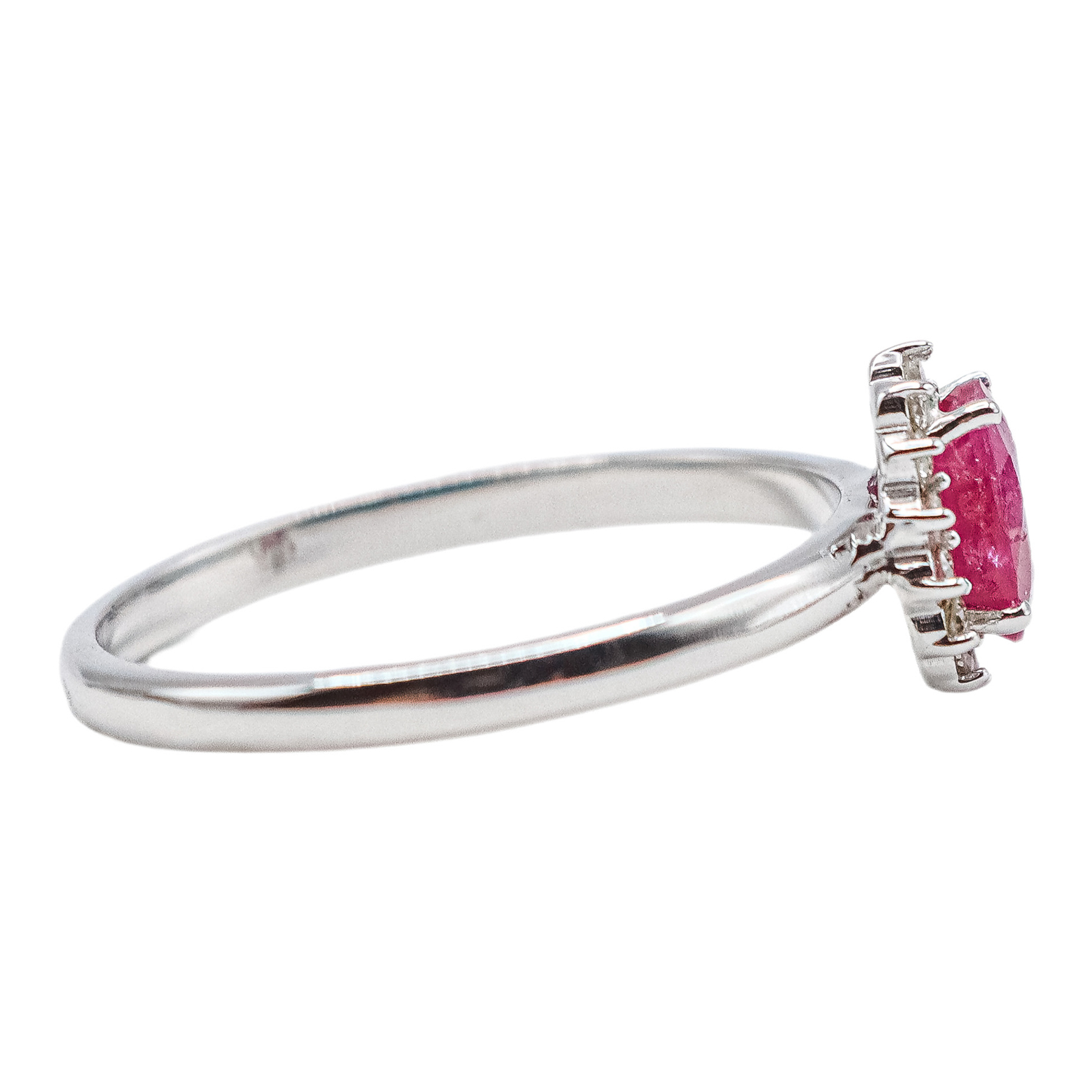 ANILLO ROSETON CON RUBÍ Y BRILLANTES