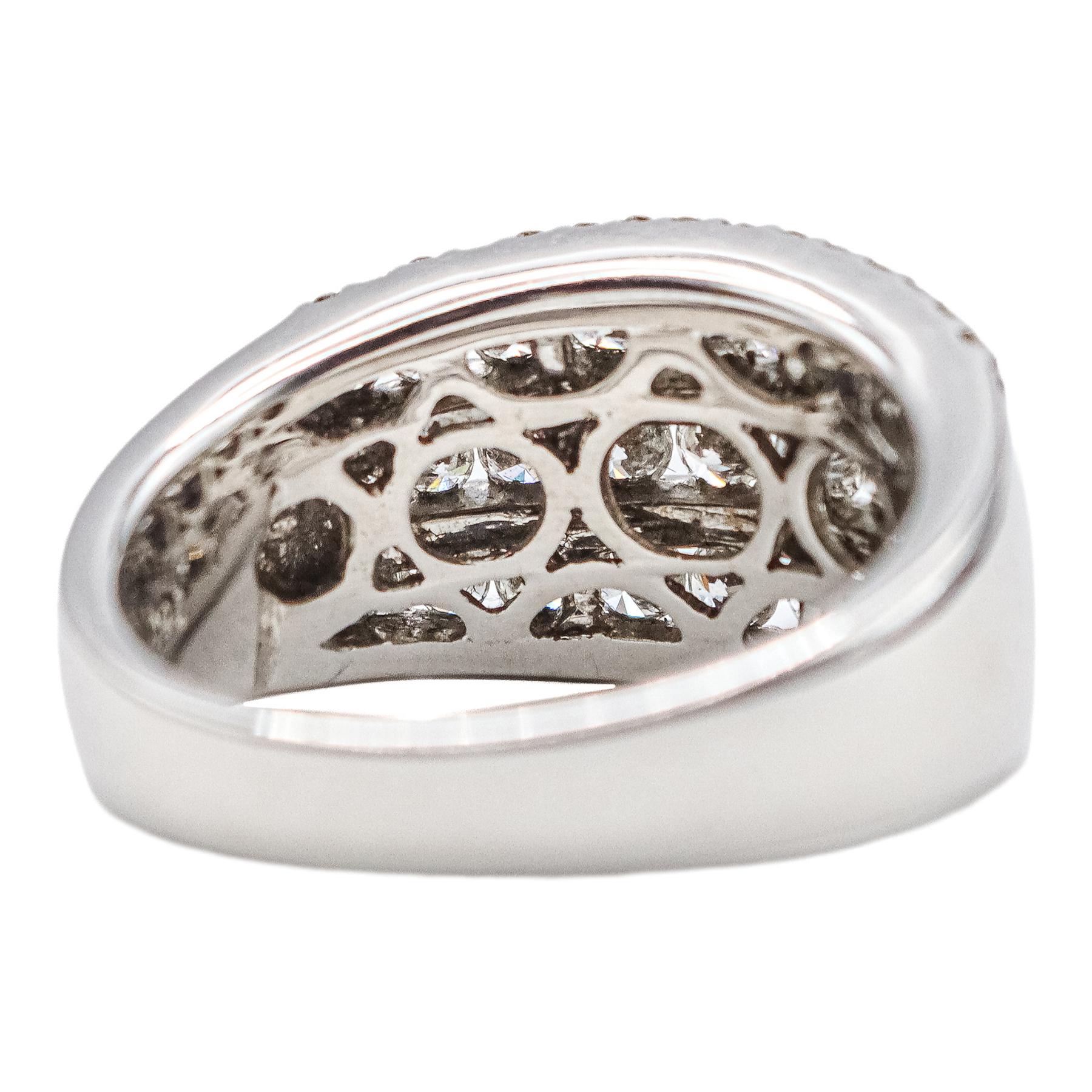 ANILLO ANCHO CON BRILLANTES